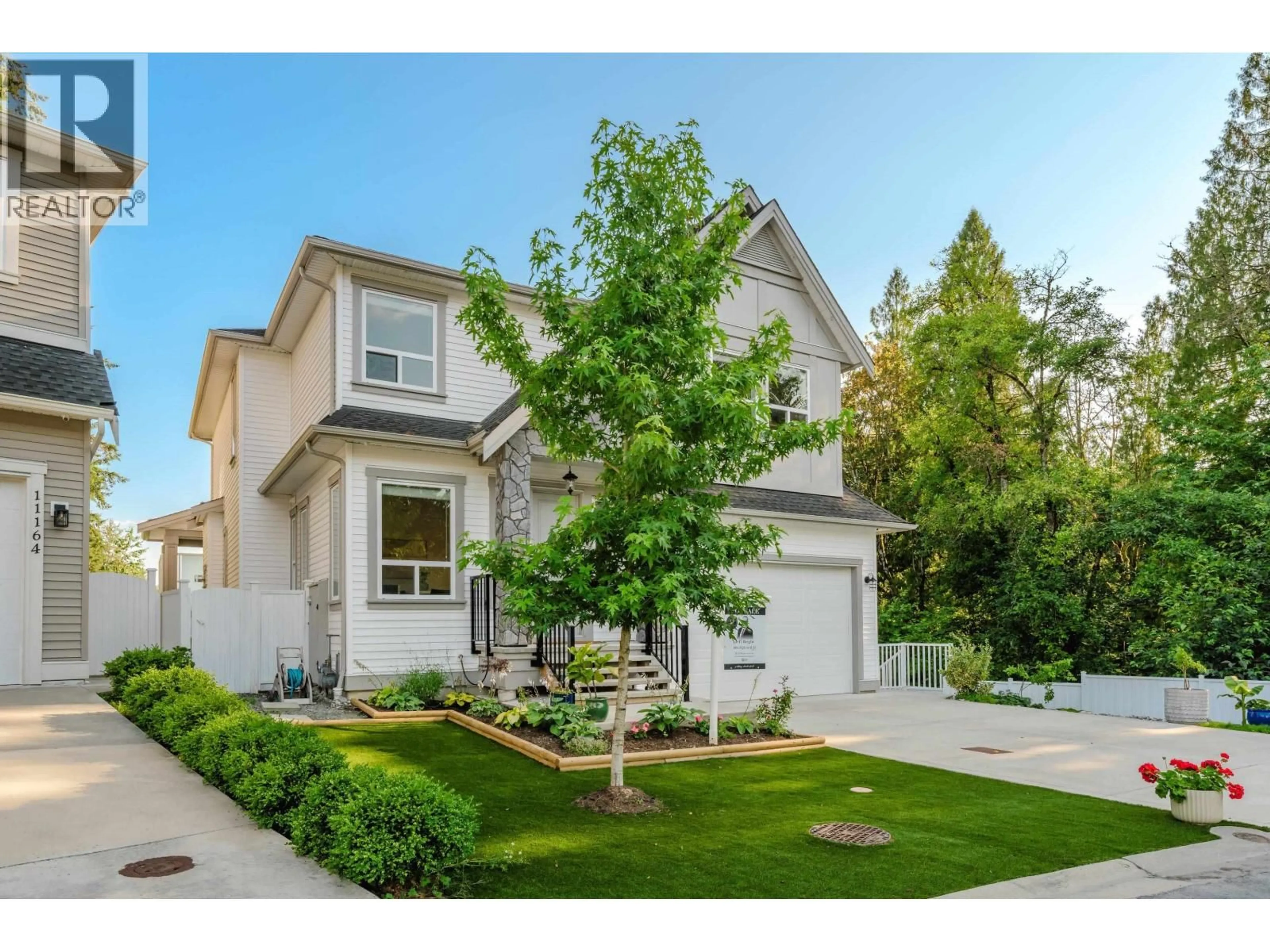 Home with vinyl exterior material, street for 11158 243B STREET, Maple Ridge British Columbia V2W1H5