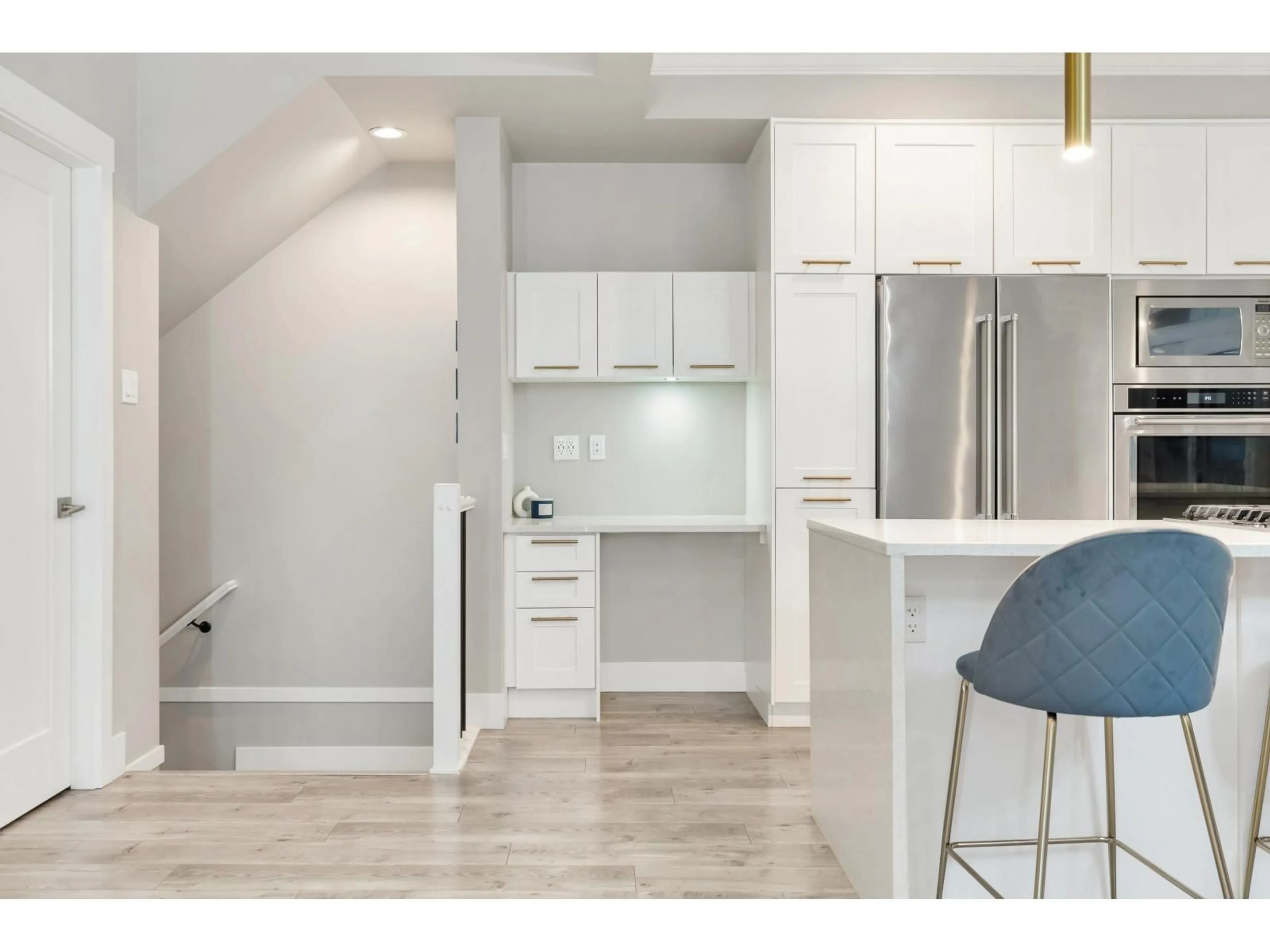 Open concept kitchen, unknown for 193 - 16488 64 AVENUE, Surrey British Columbia V3S6X6