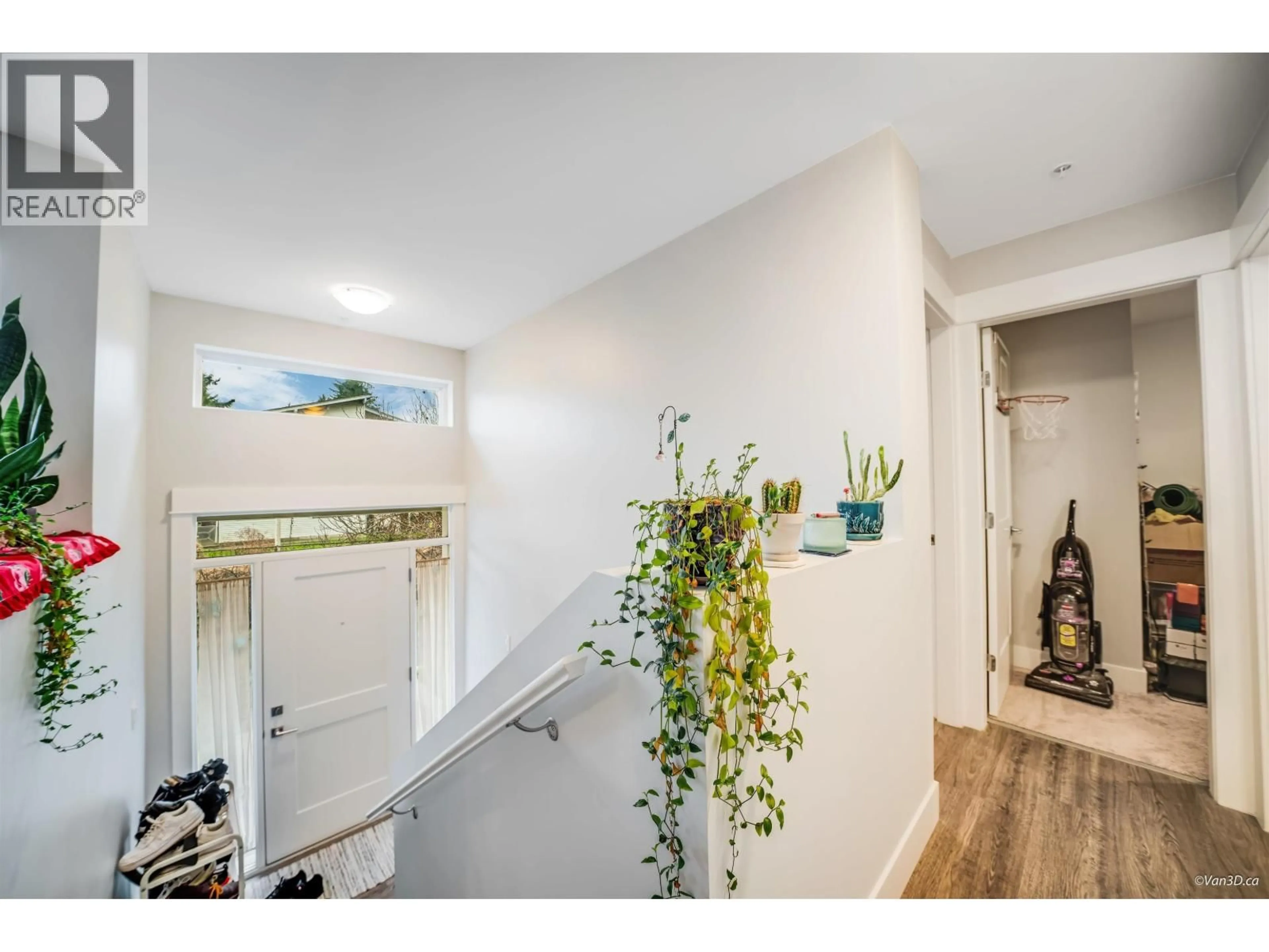 Indoor entryway for 4170 - 2180 KELLY AVENUE, Port Coquitlam British Columbia V3C0L1