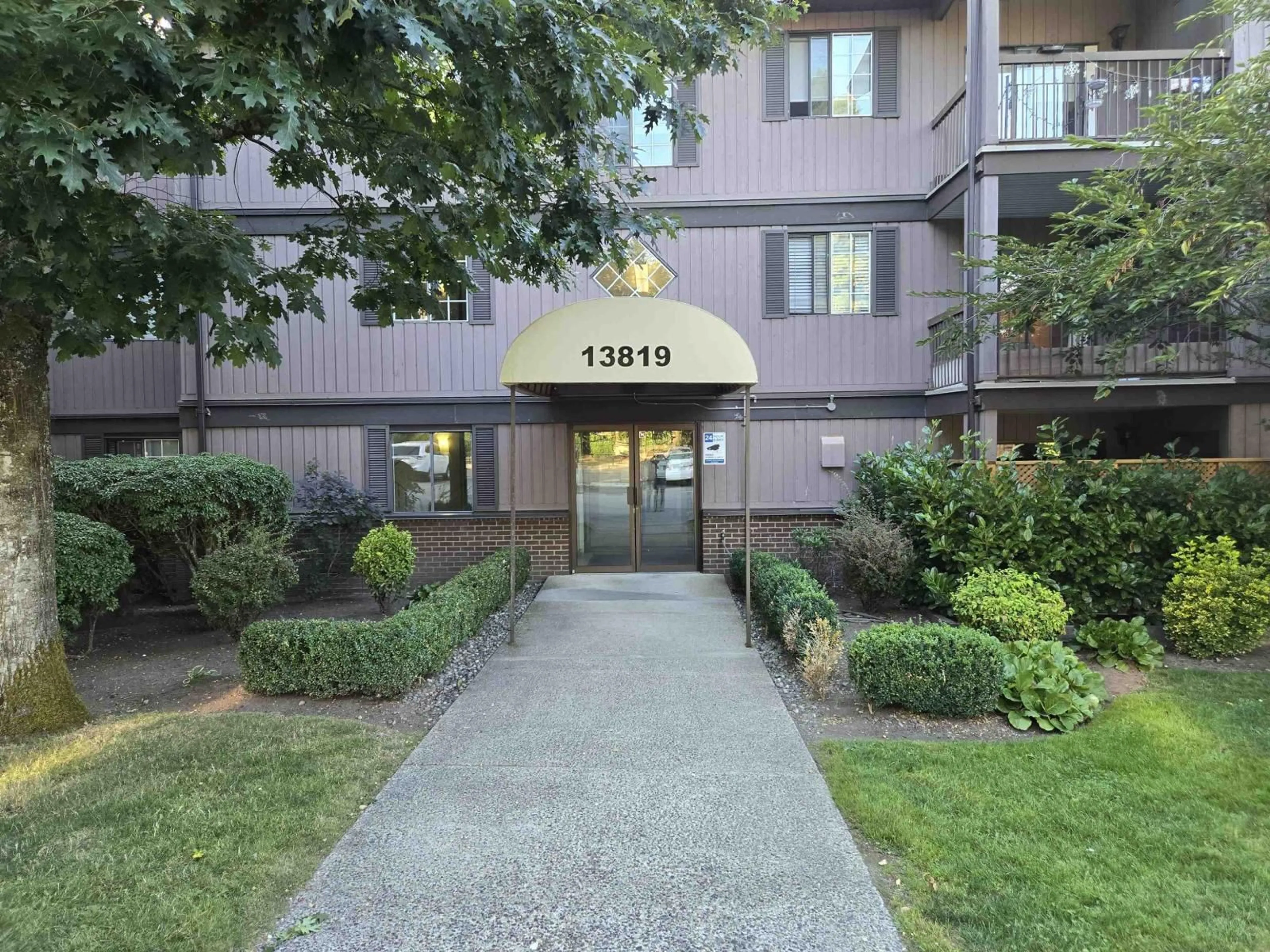 Unknown for 2203 - 13819 100 AVENUE, Surrey British Columbia V3T5L1