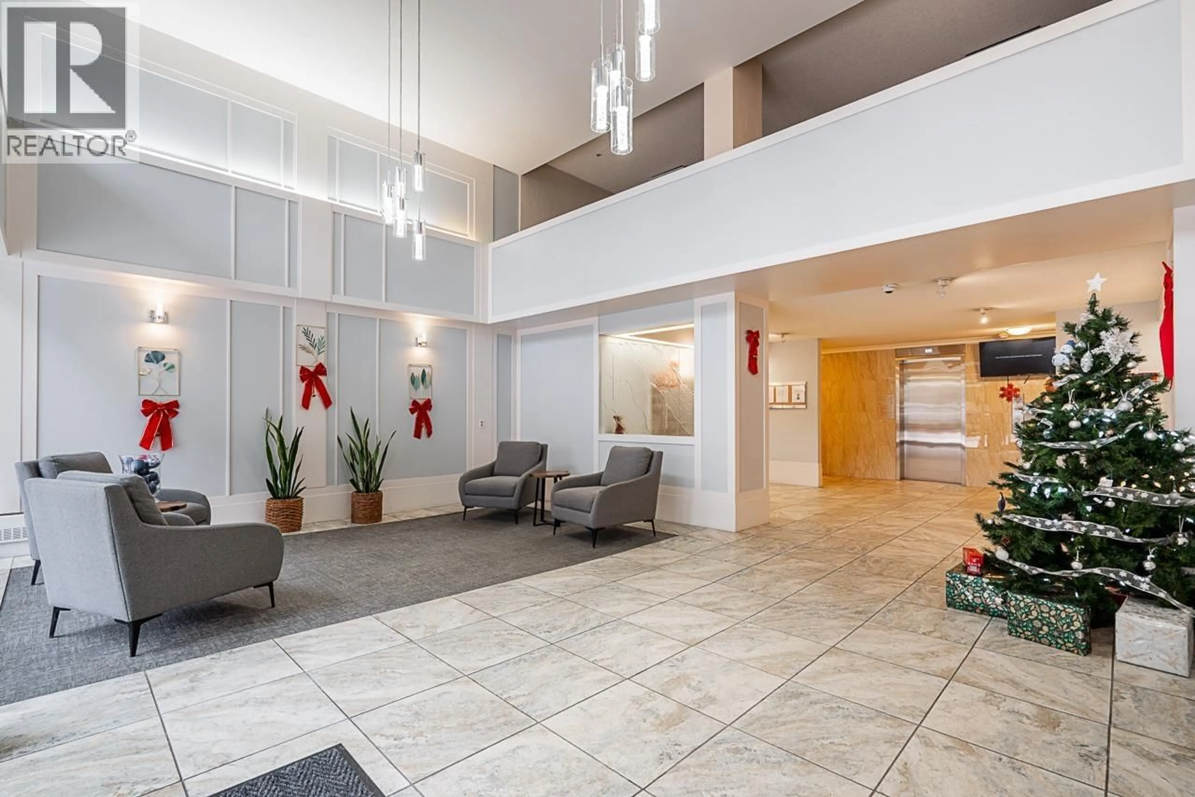 Lobby for 507 - 2020 FULLERTON AVENUE, North Vancouver British Columbia V7P3G3