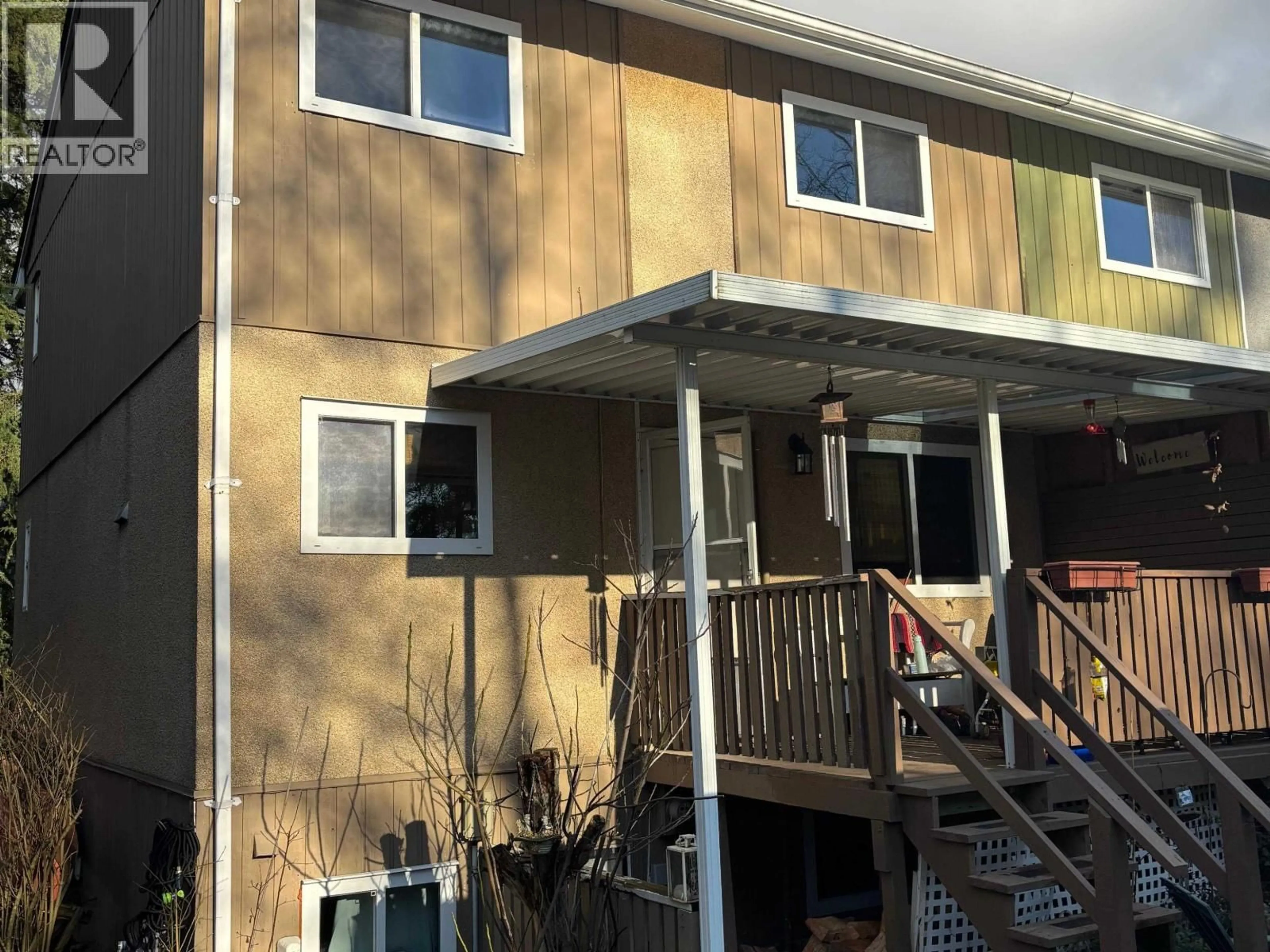 Home with vinyl exterior material, building for 2158 SANDRA WAY, Port Coquitlam British Columbia V3C1A6