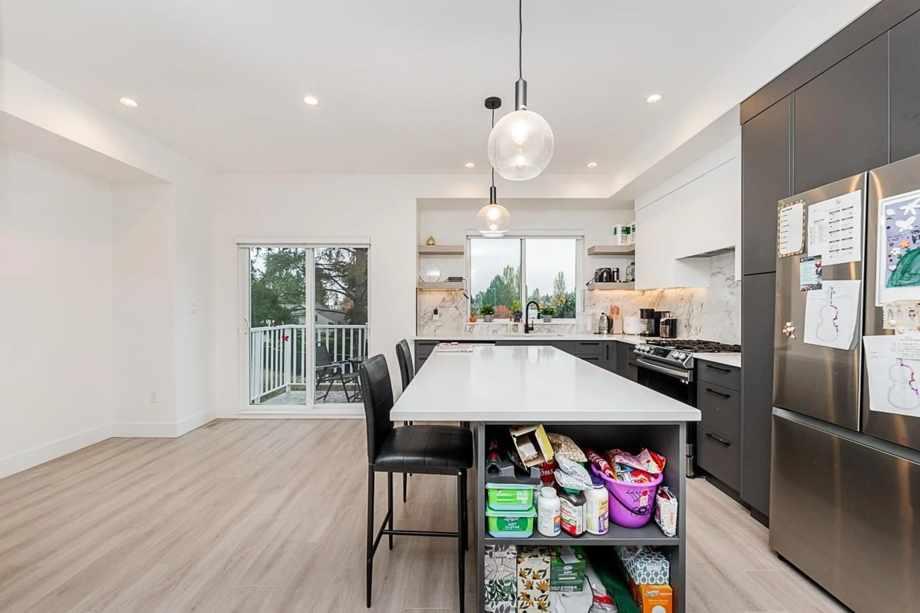 Open concept kitchen, unknown for 23 - 19330 FAIRWAY DRIVE, Langley British Columbia V3S0B7