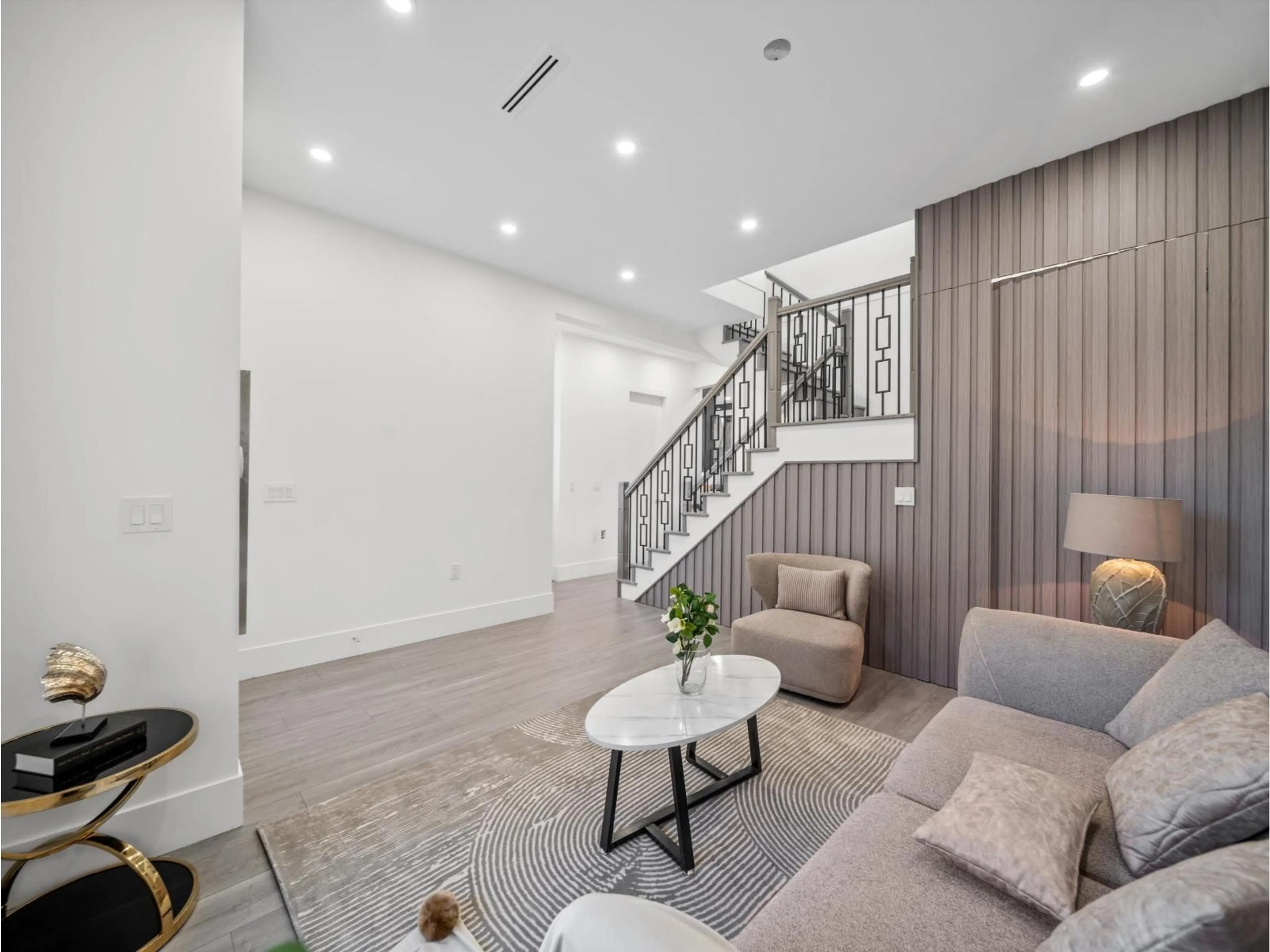 Unknown for 9885 HUCKLEBERRY DRIVE, Surrey British Columbia V4N6T4