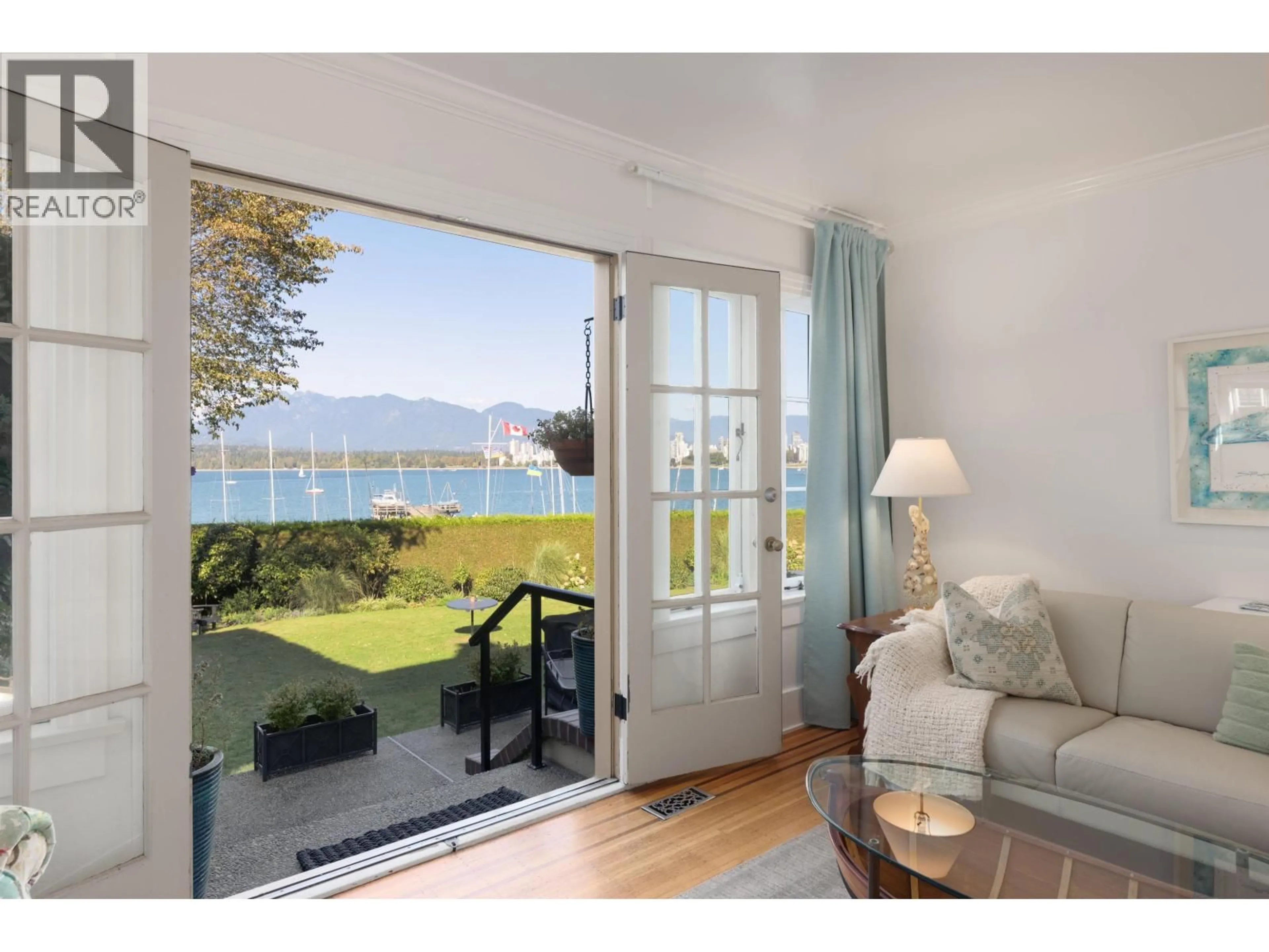 Indoor entryway for 2449 POINT GREY ROAD, Vancouver British Columbia V6K1A1