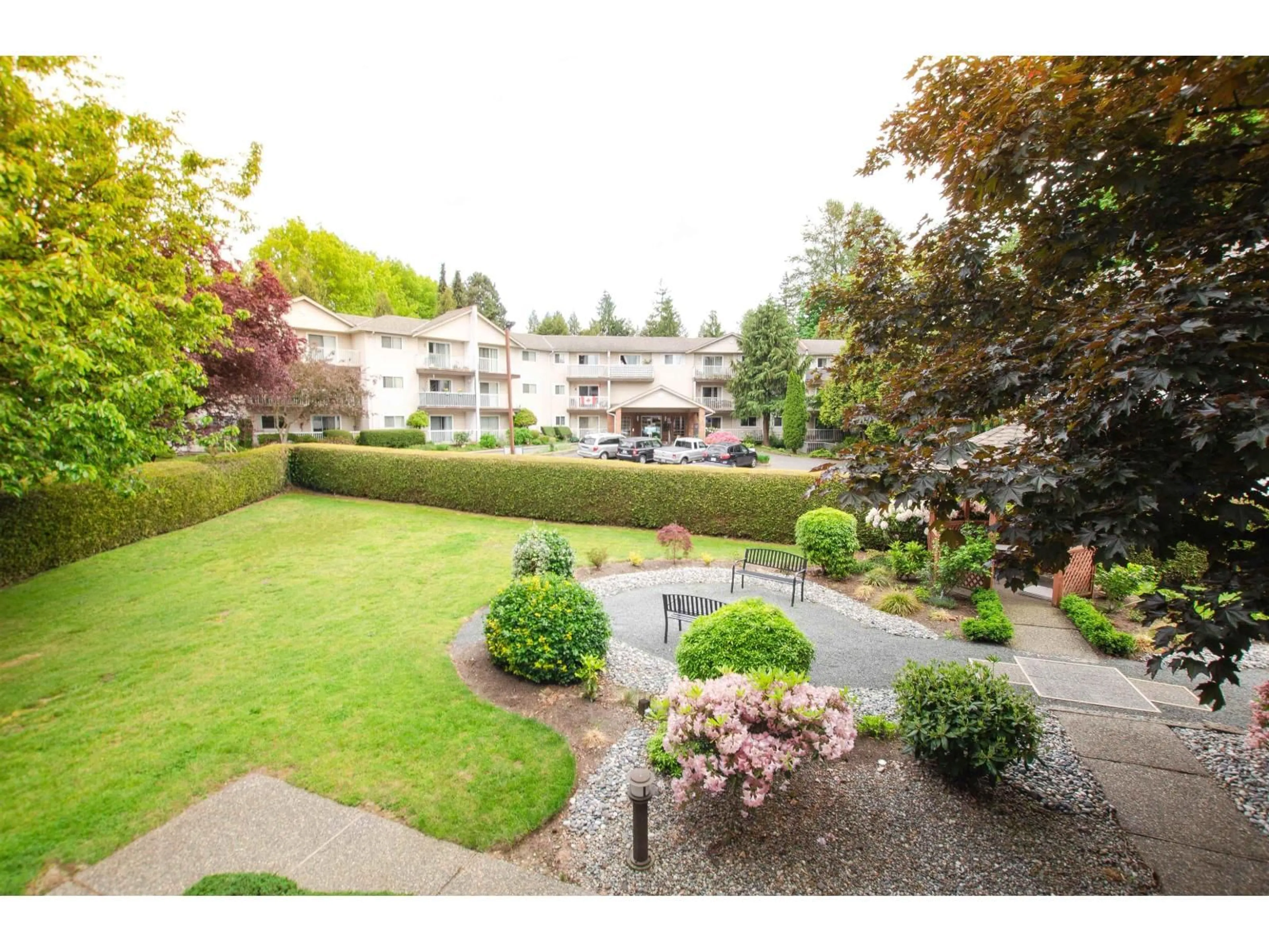Patio, unknown for 107 - 33110 GEORGE FERGUSON WAY, Abbotsford British Columbia V2S2L5