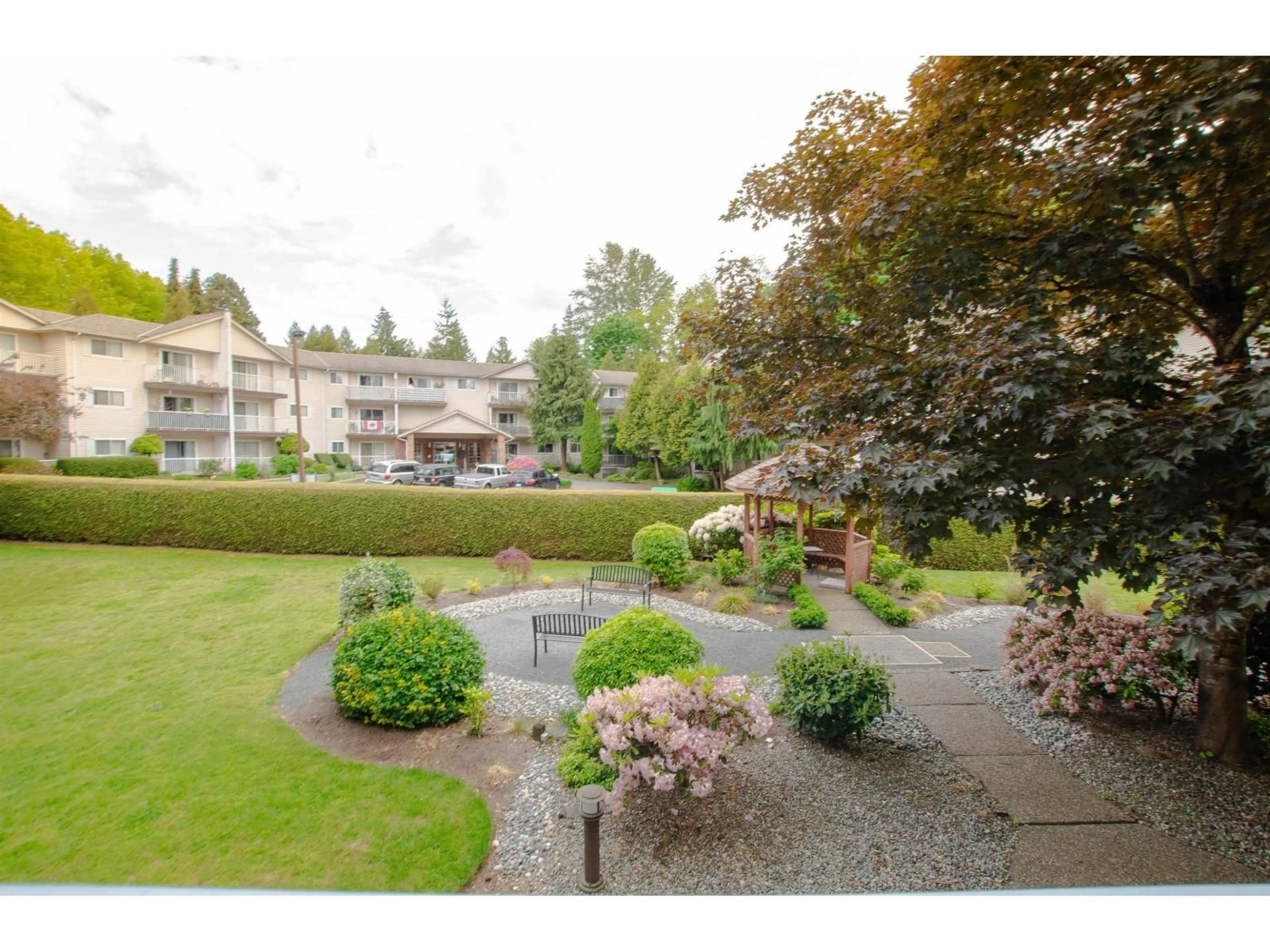 Patio, unknown for 107 - 33110 GEORGE FERGUSON WAY, Abbotsford British Columbia V2S2L5
