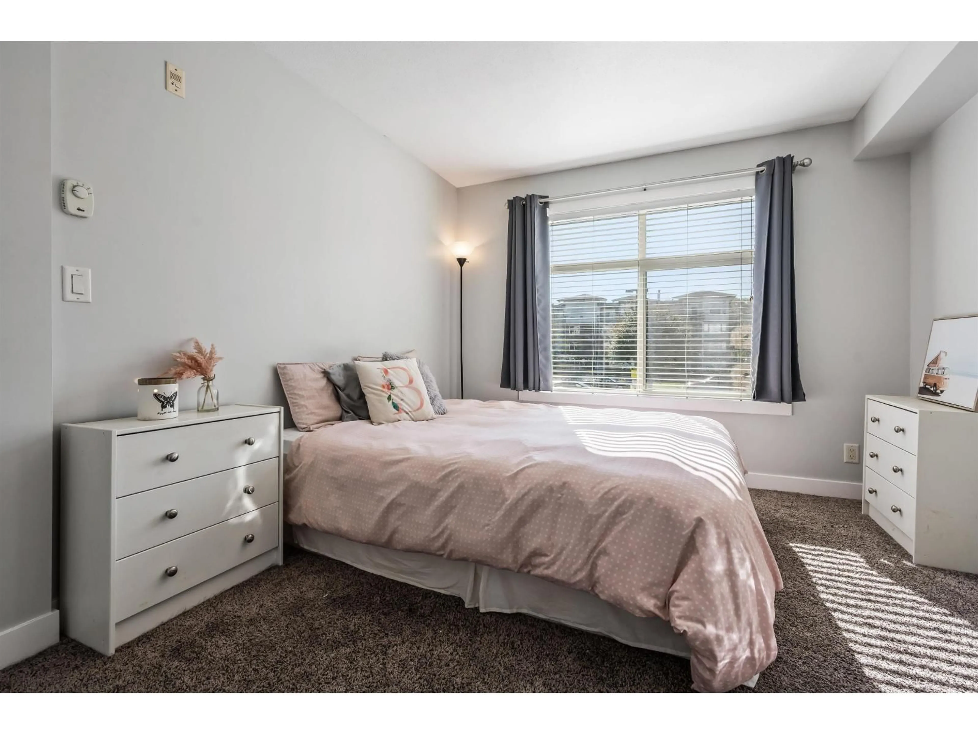 Bedroom with bed, unknown for 217 - 46150 BOLE AVENUE, Chilliwack British Columbia V2P0B7