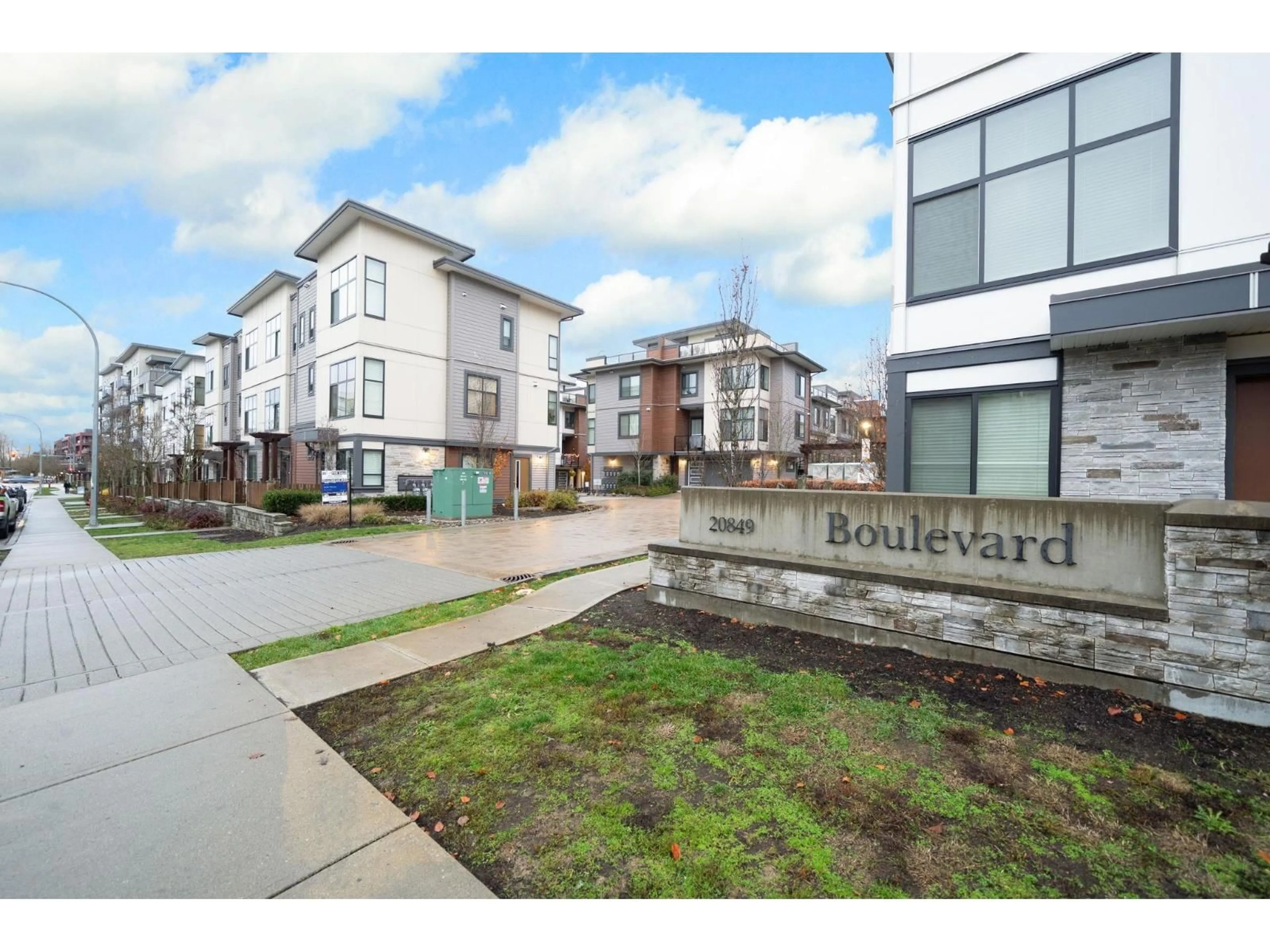 Unknown for 12 - 20849 78B AVENUE, Langley British Columbia V4N0J4