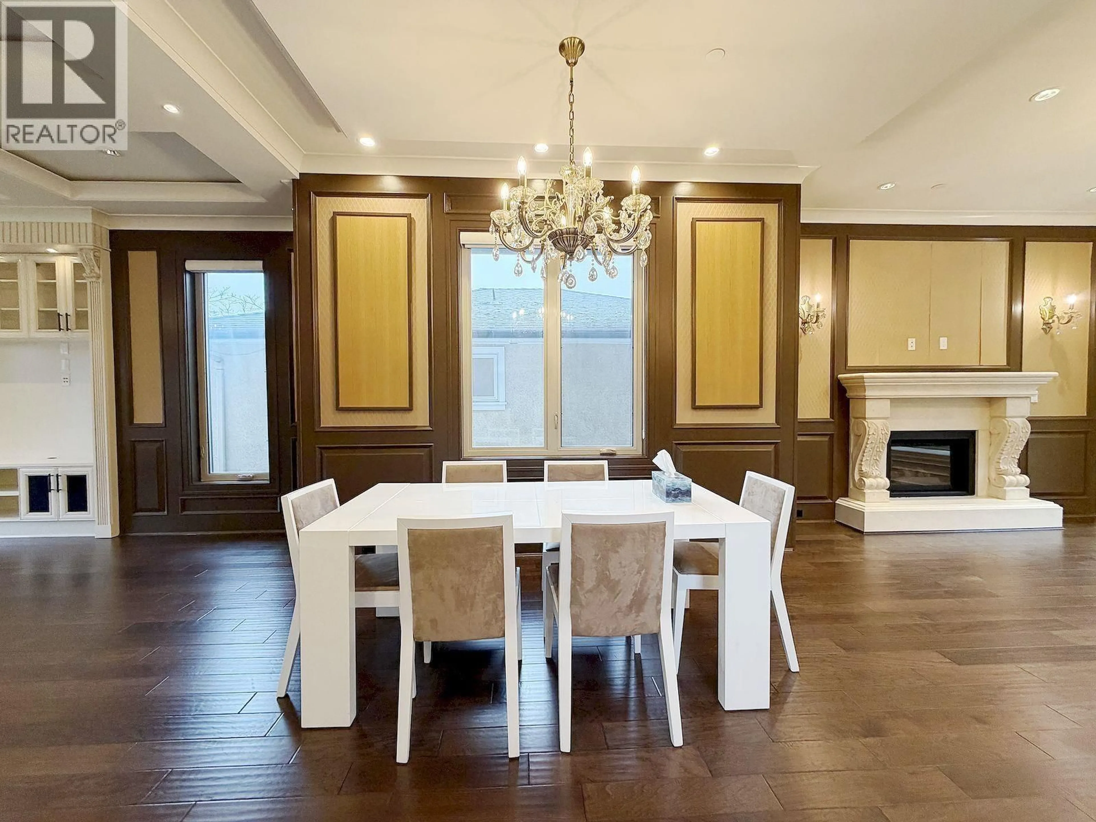 Dining room, wood/laminate floor for 3393 30TH AVENUE, Vancouver British Columbia V6S1W3