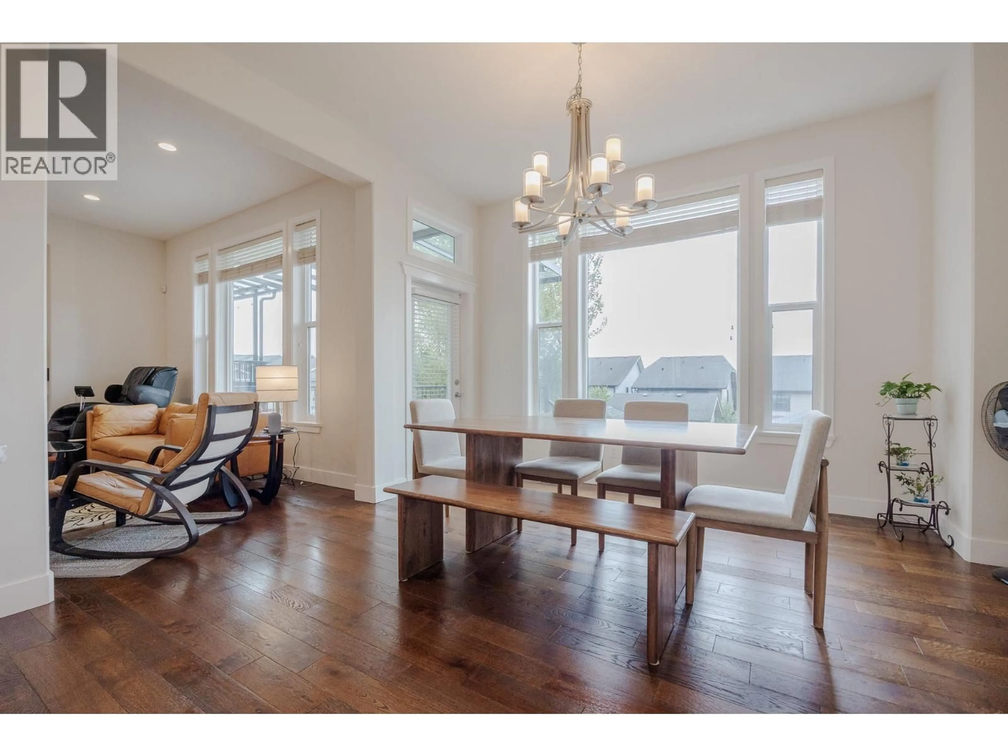 Dining room, wood/laminate floor for 3472 GALLOWAY AVENUE, Coquitlam British Columbia V3E0H7