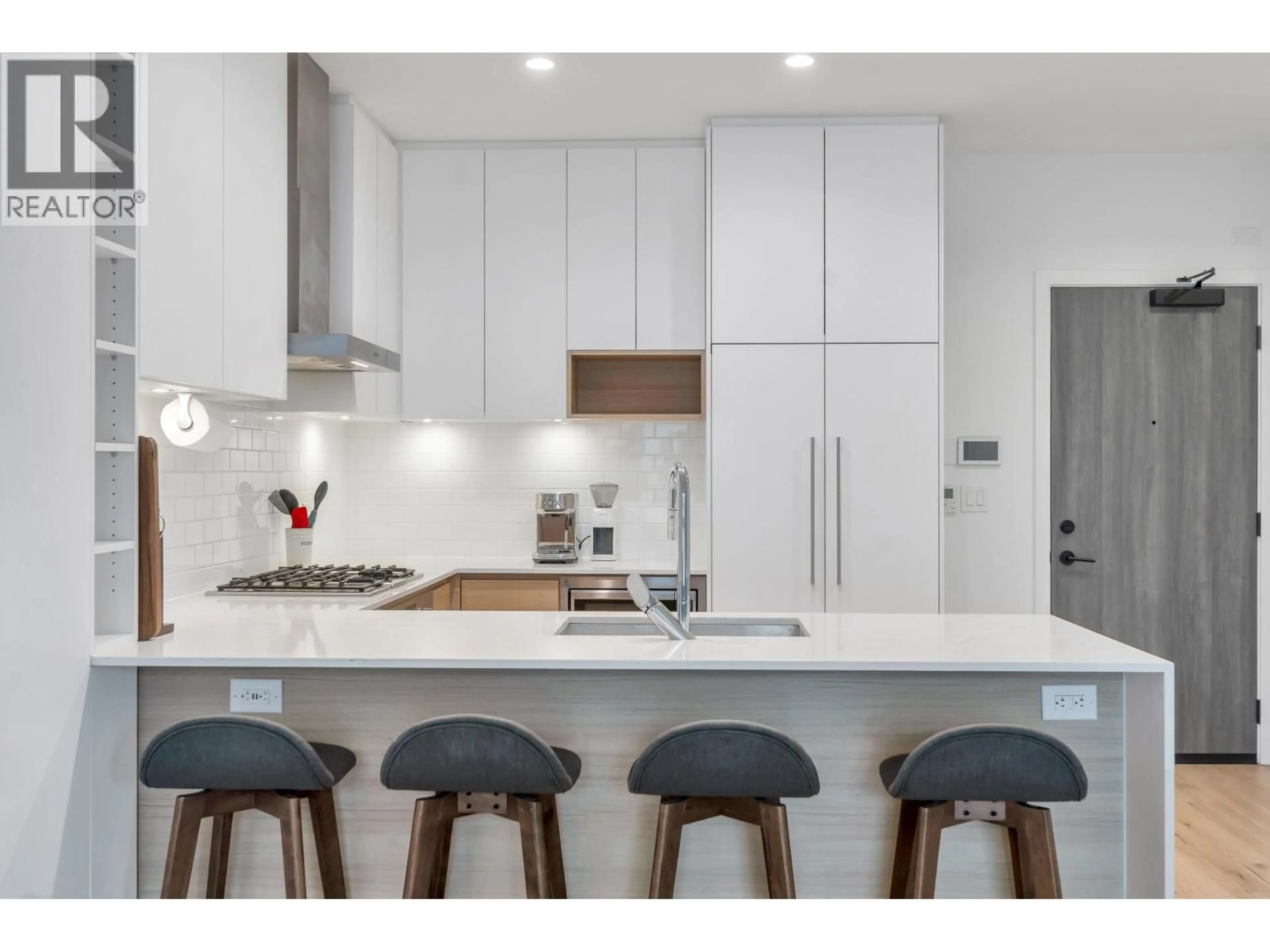 Contemporary kitchen, unknown for 623 - 3131 MURRAY STREET, Port Moody British Columbia V3H0L9