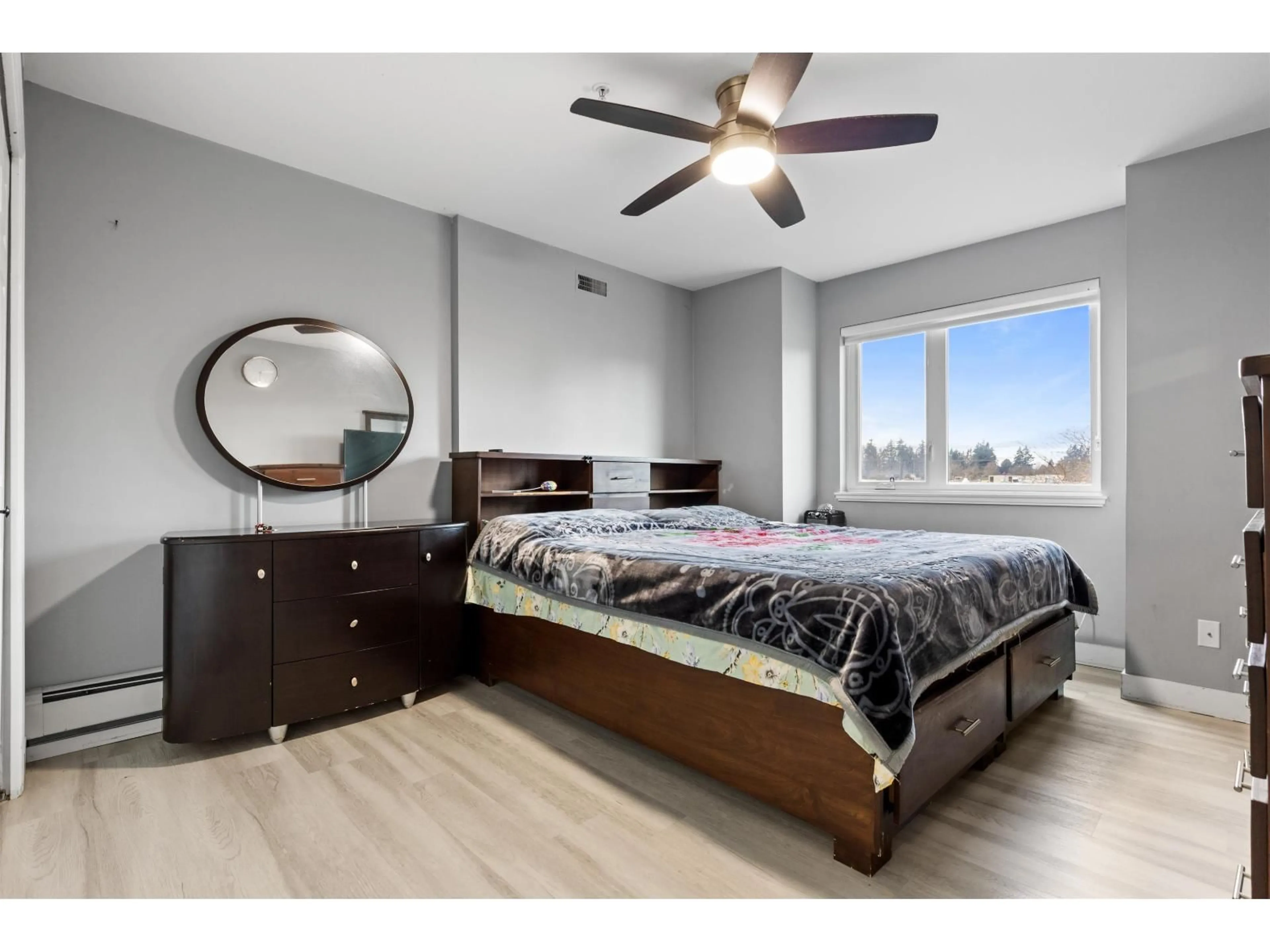 Bedroom with bed, wood/laminate floor for #411 - 8142 120A STREET, Surrey British Columbia V3W0N1