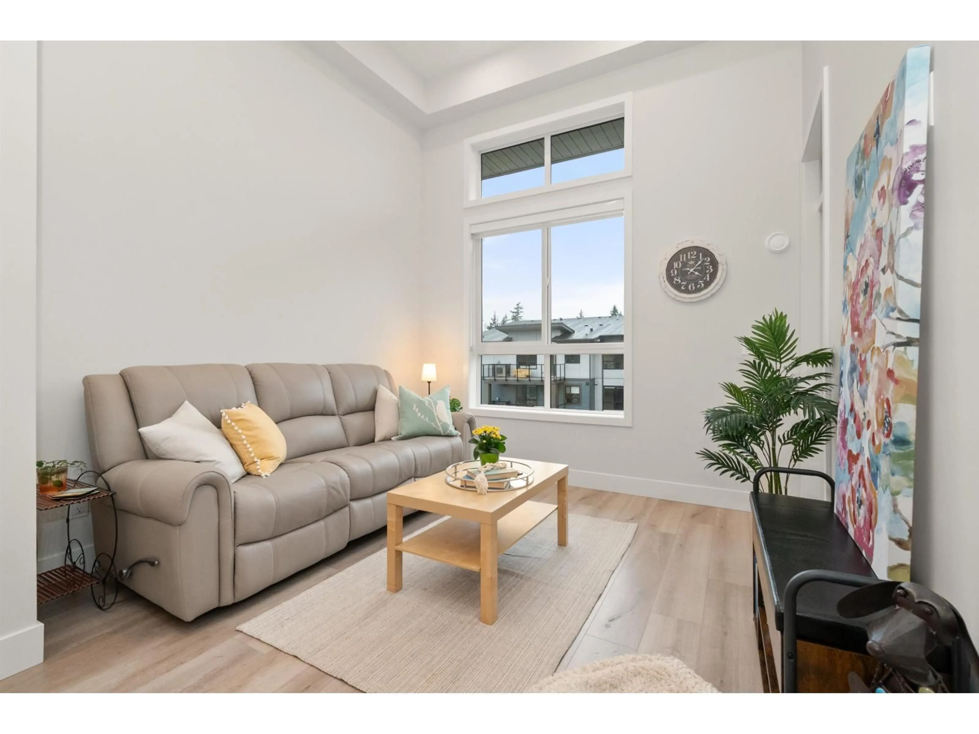 Living room with furniture, unknown for 612 - 45505 CAMPUS DRIVE, Chilliwack British Columbia V2R6L2