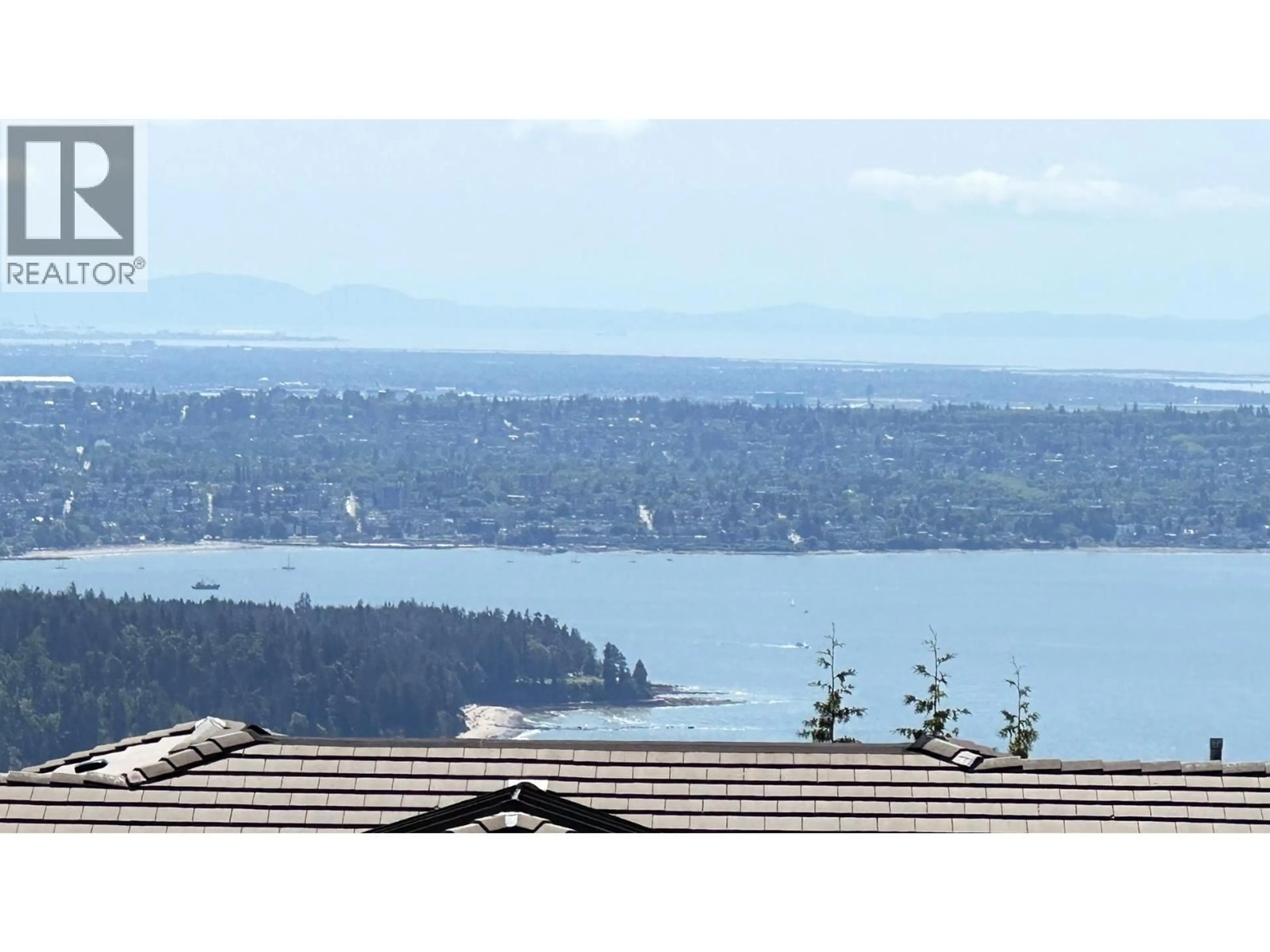A pic from outside/outdoor area/front of a property/back of a property/a pic from drone, water/lake/river/ocean view for 1451 CHARTWELL DRIVE, West Vancouver British Columbia V7S2R9