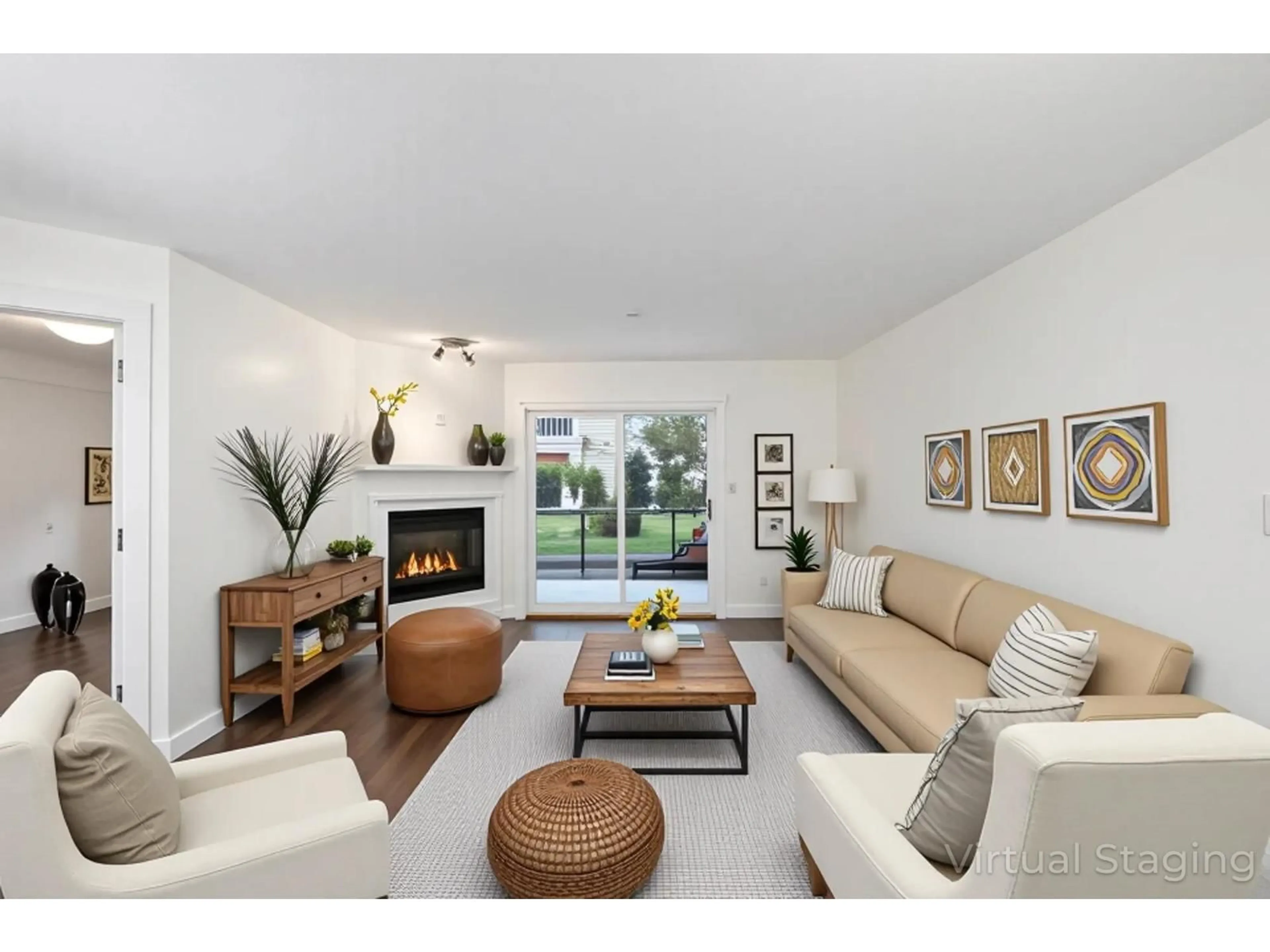 Living room with furniture, unknown for 104 - 2038 SANDALWOOD CRESCENT, Abbotsford British Columbia V2S3H6