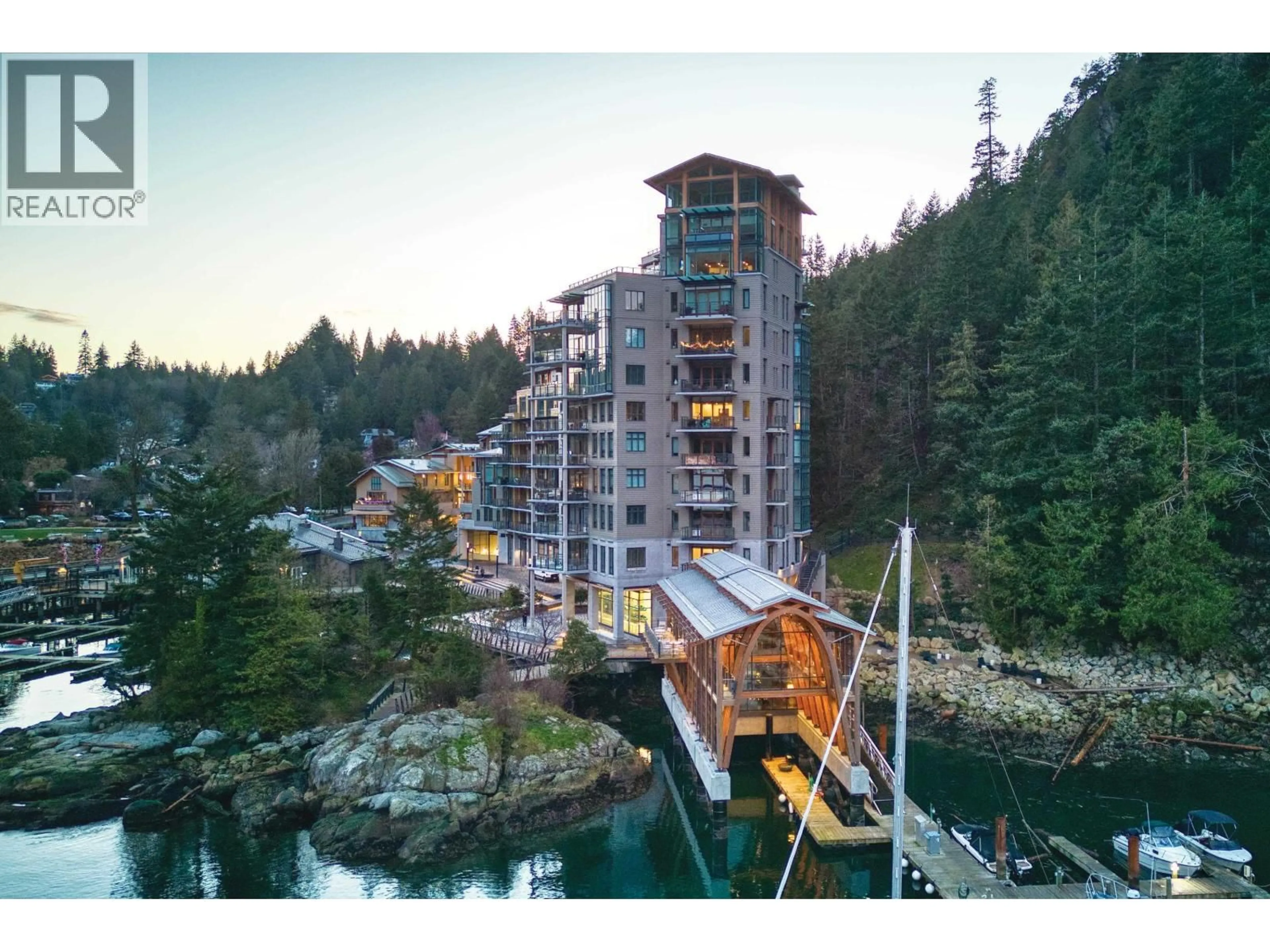 Unknown for 201 - 6707 NELSON AVENUE, West Vancouver British Columbia V7W0A4