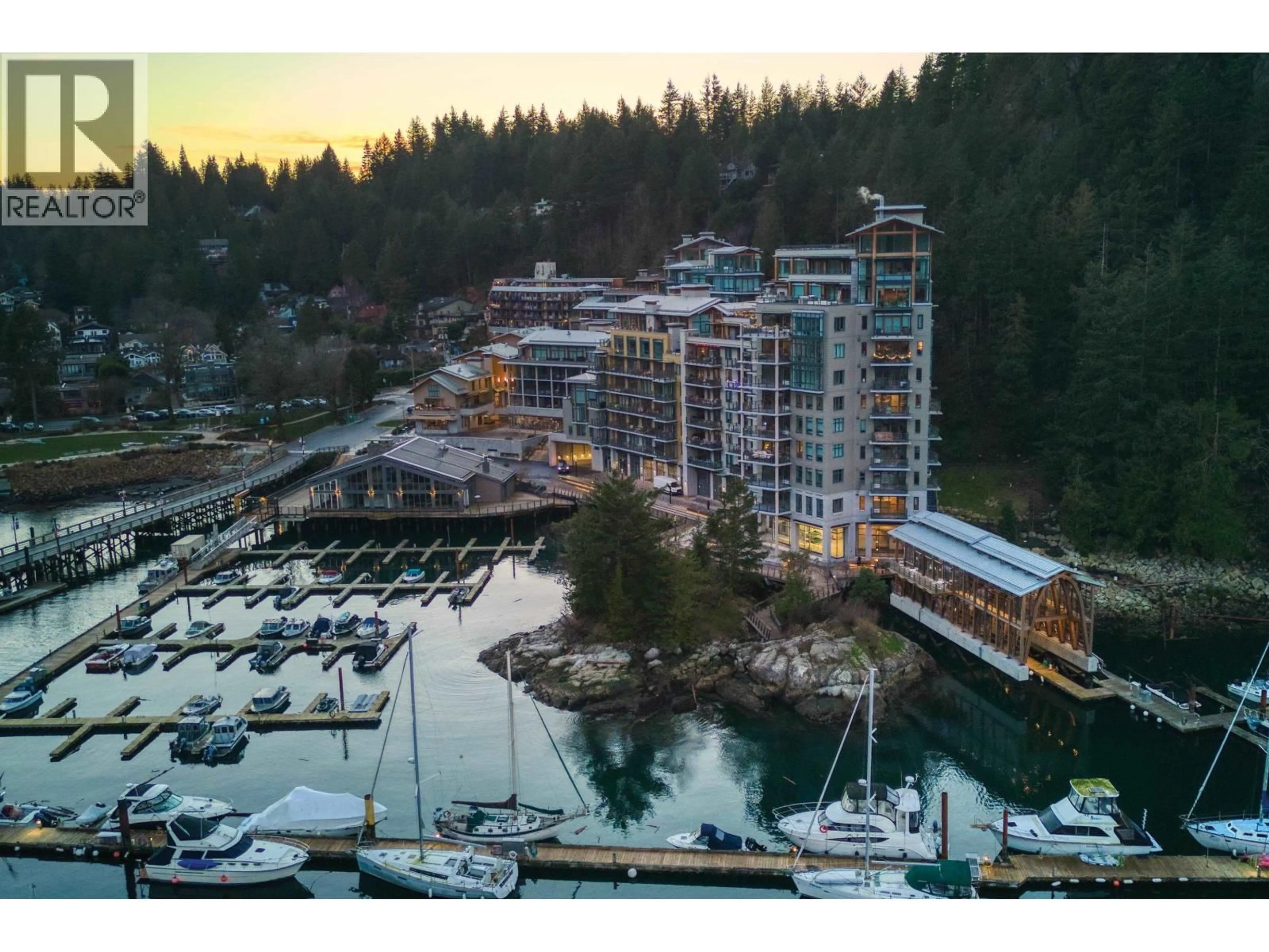 A pic from outside/outdoor area/front of a property/back of a property/a pic from drone, water/lake/river/ocean view for 201 - 6707 NELSON AVENUE, West Vancouver British Columbia V7W0A4