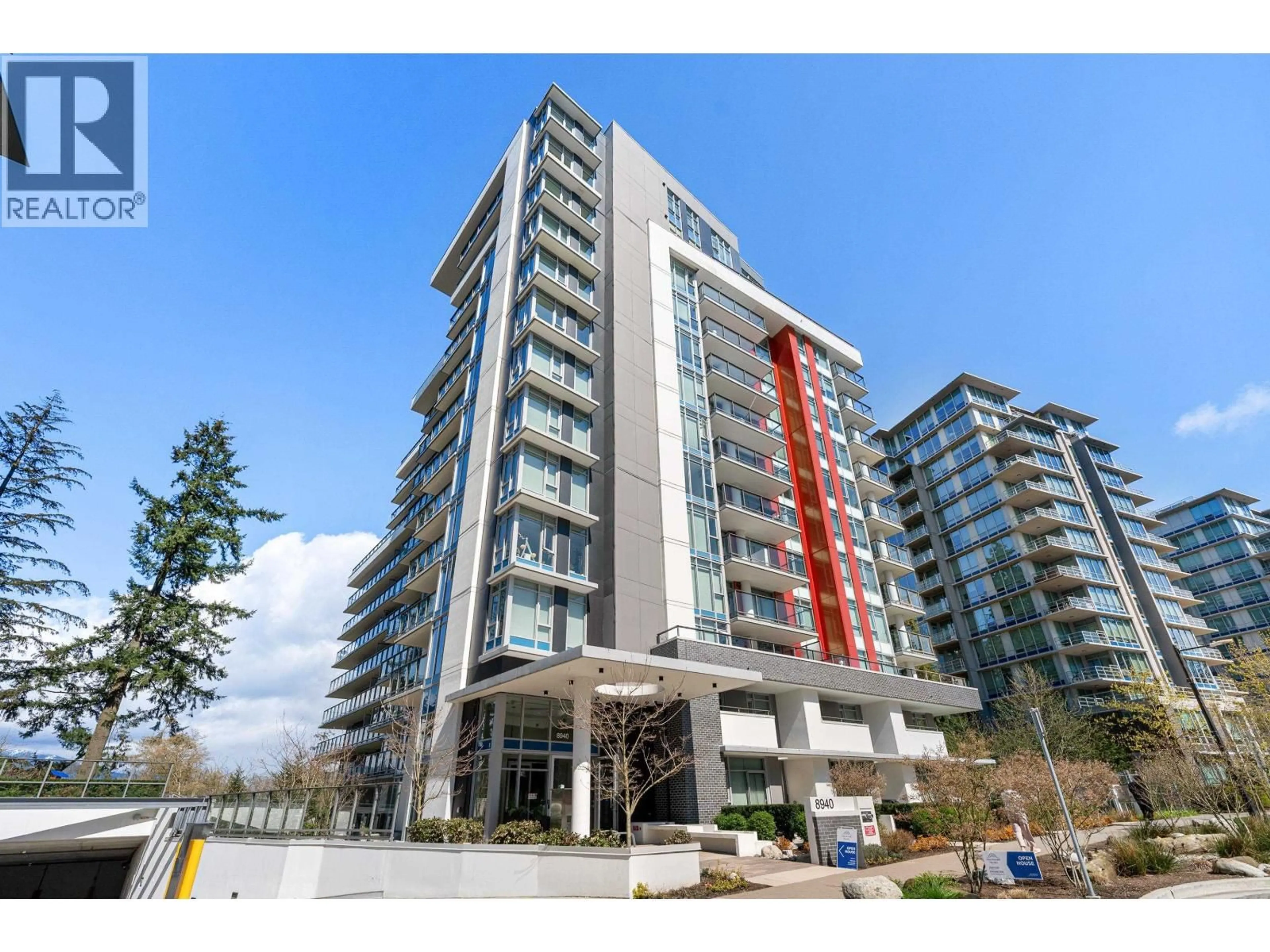 Indoor foyer for 1106 - 8940 UNIVERSITY CRESCENT, Burnaby British Columbia V5A0E7