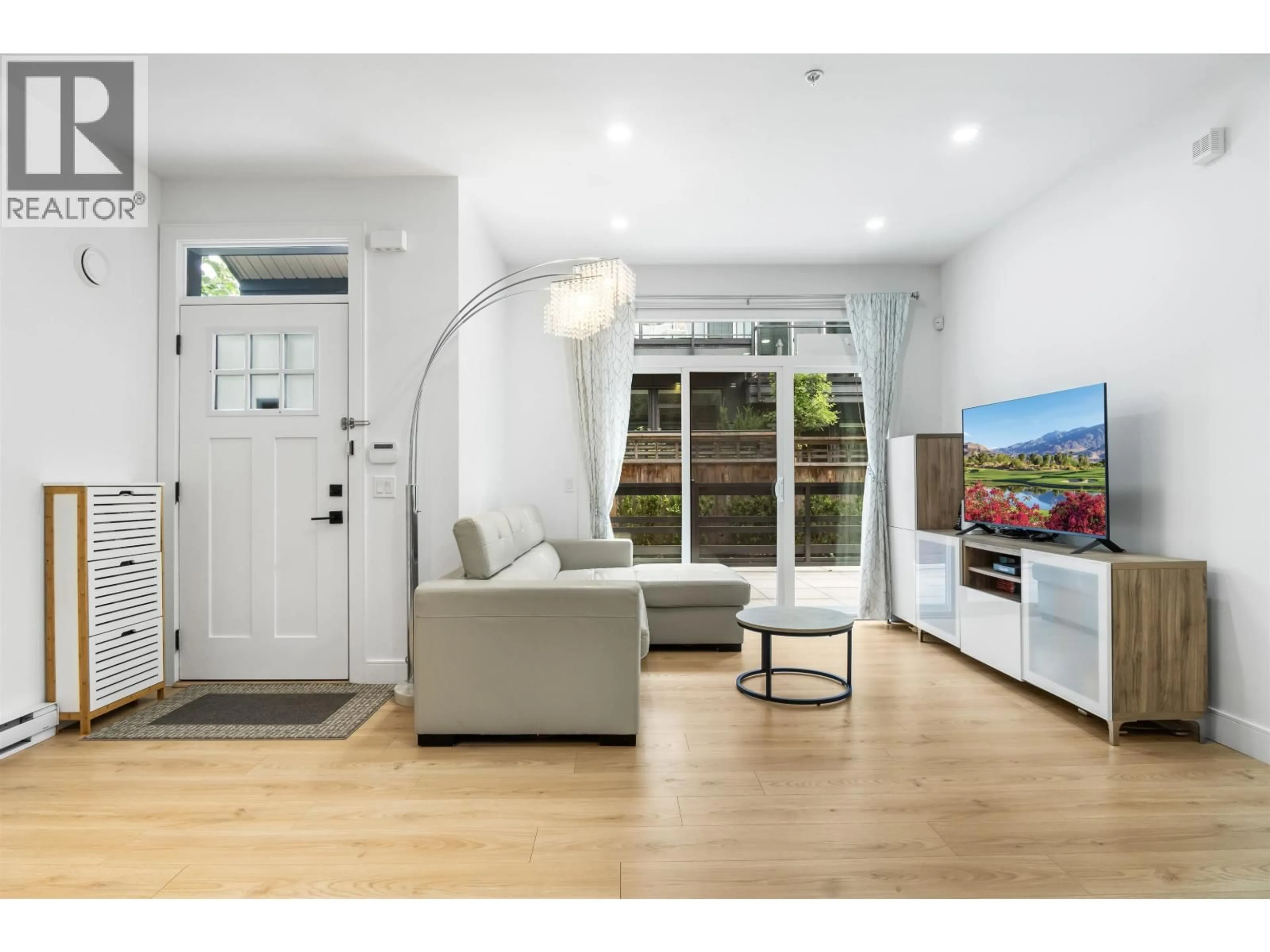 Unknown for 106 - 7131 17TH AVENUE, Burnaby British Columbia V3N1K8