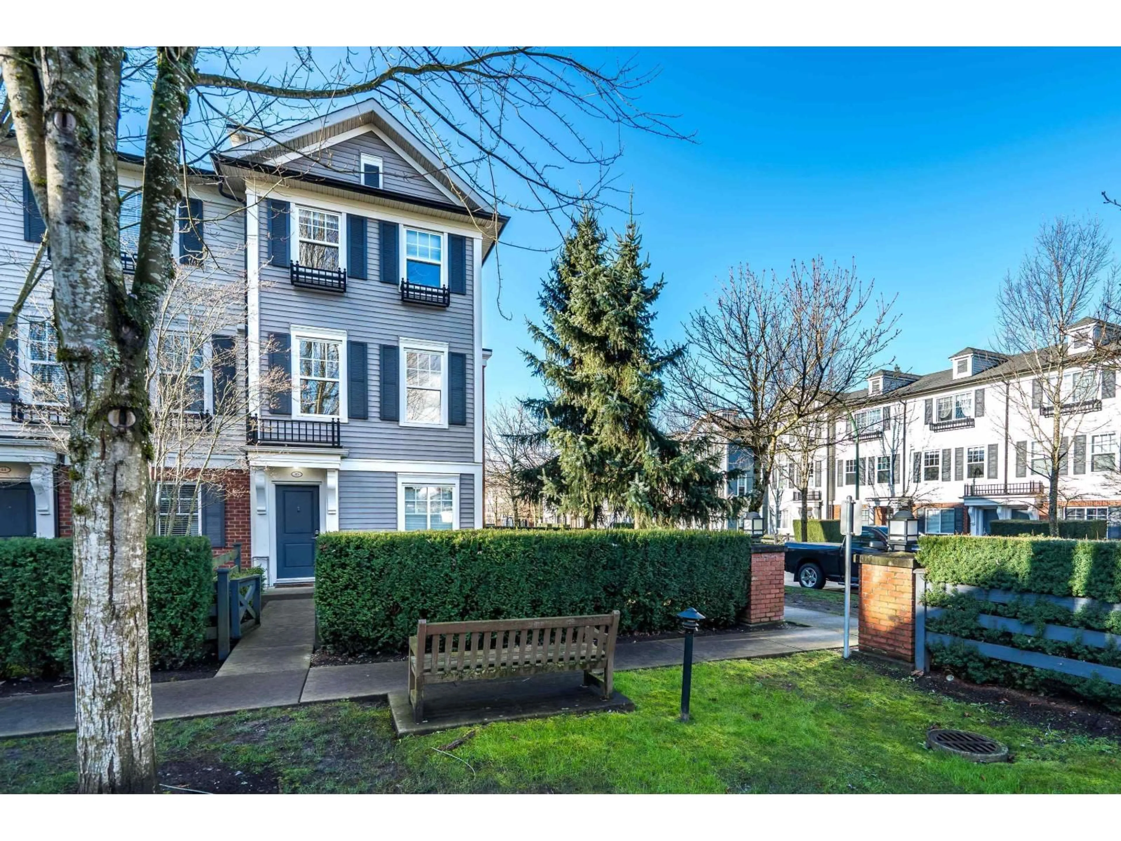 Unknown for 45 - 7238 189 STREET STREET, Surrey British Columbia V4N5Y6