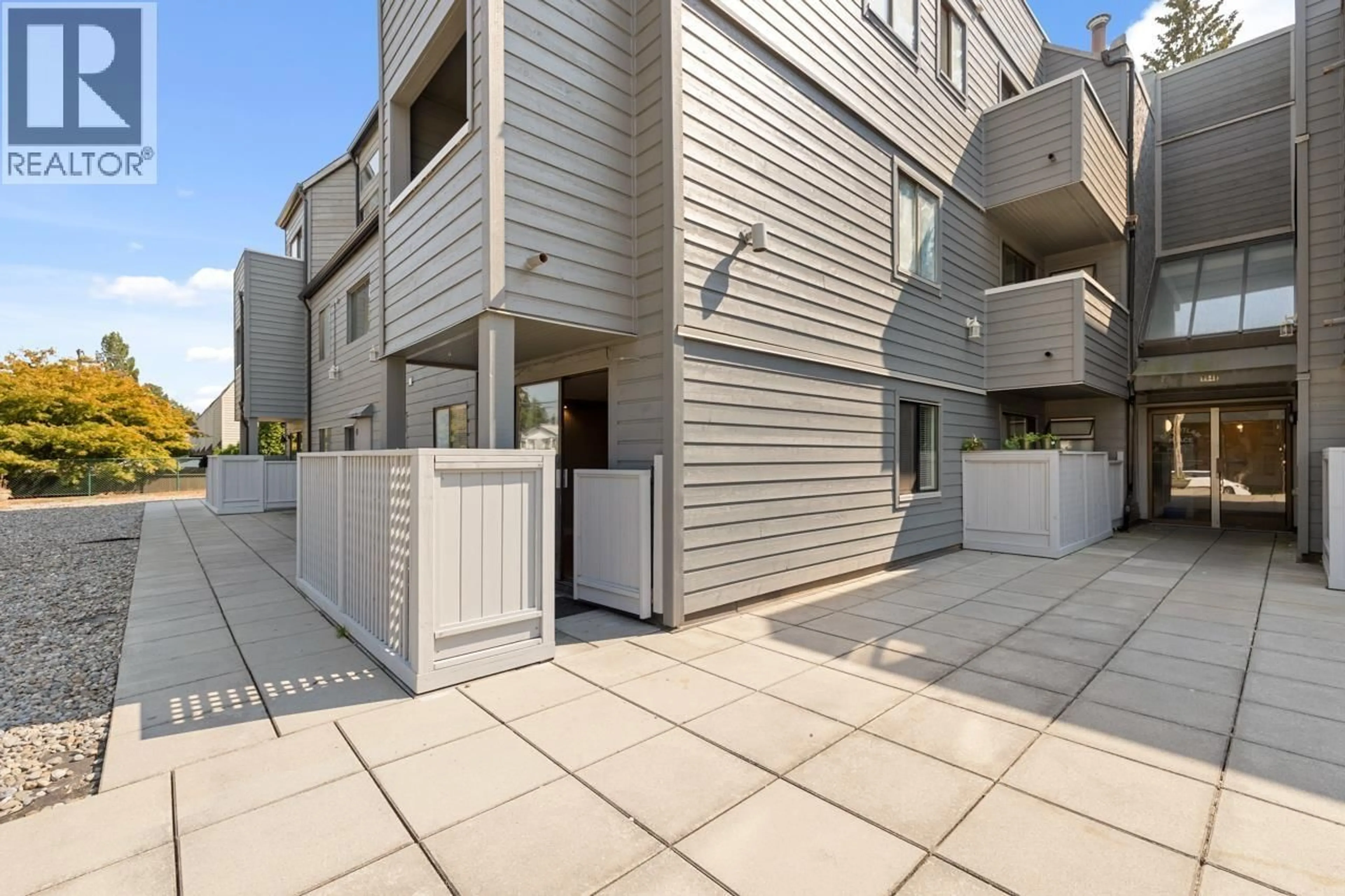 Patio, street for 110 - 1948 COQUITLAM AVENUE, Port Coquitlam British Columbia V3B1J3