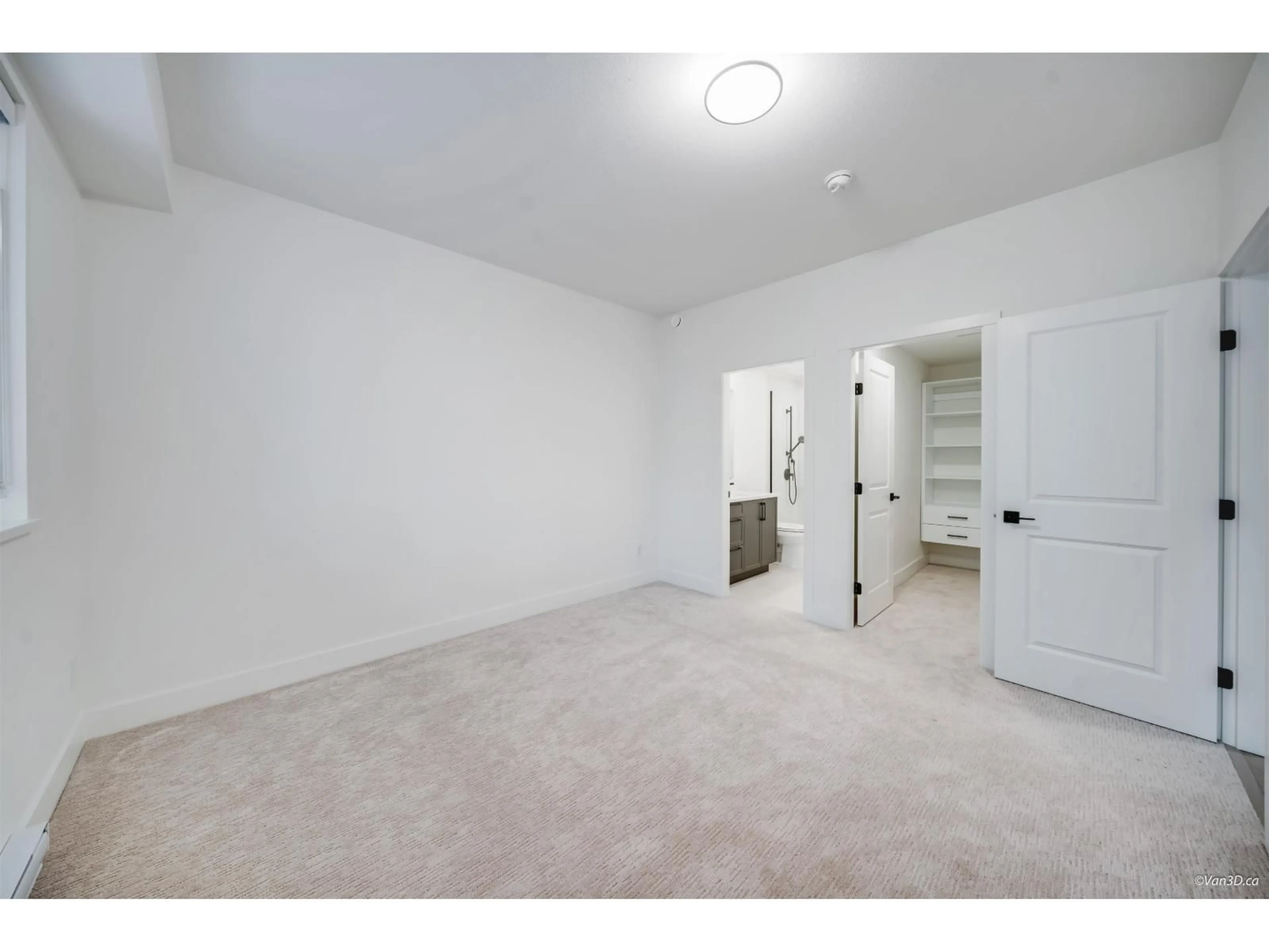 A pic of a room for 303 - 3480 146A STREET, Surrey British Columbia V4P0H6