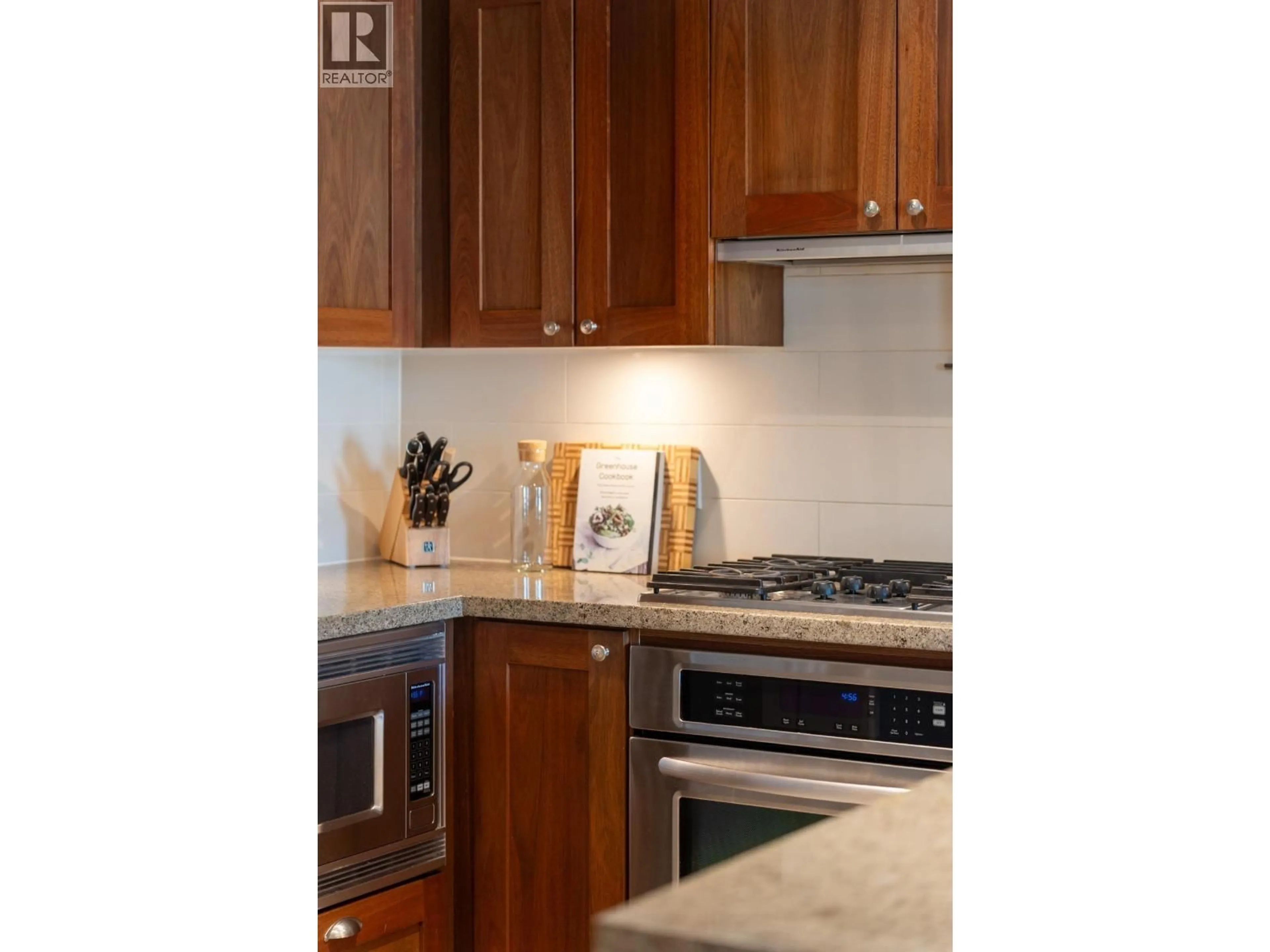 Standard kitchen, unknown for 317 - 9373 HEMLOCK DRIVE, Richmond British Columbia V6Y0A9