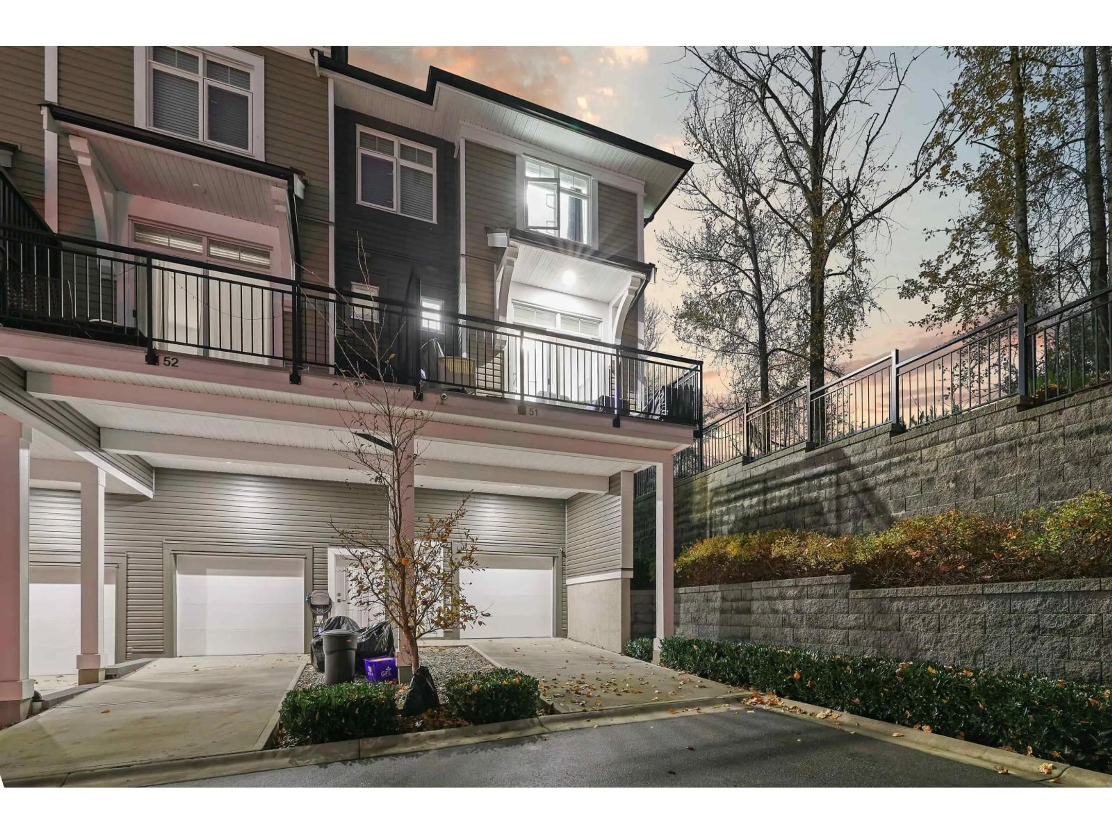 Unknown for 51 - 2070 OAK MEADOWS DRIVE, Surrey British Columbia V3Z1J1