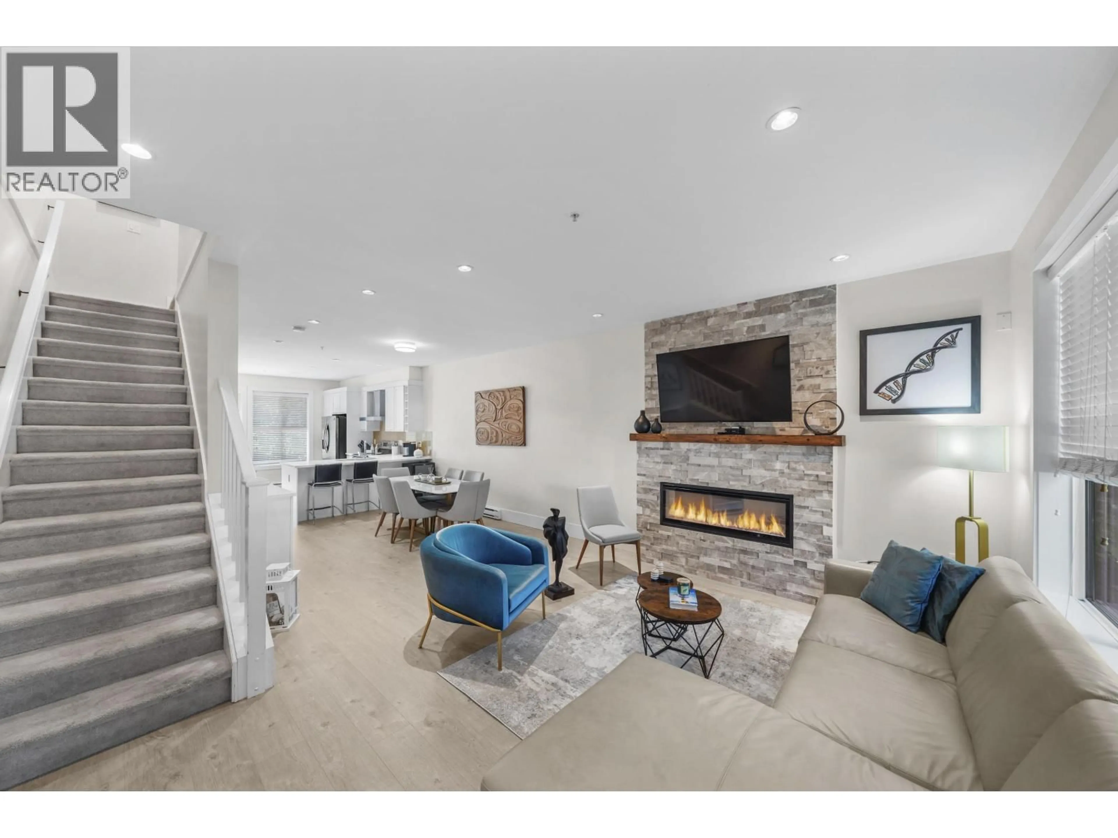 Living room with furniture, unknown for 24 - 13260 236 STREET, Maple Ridge British Columbia V4R0G6