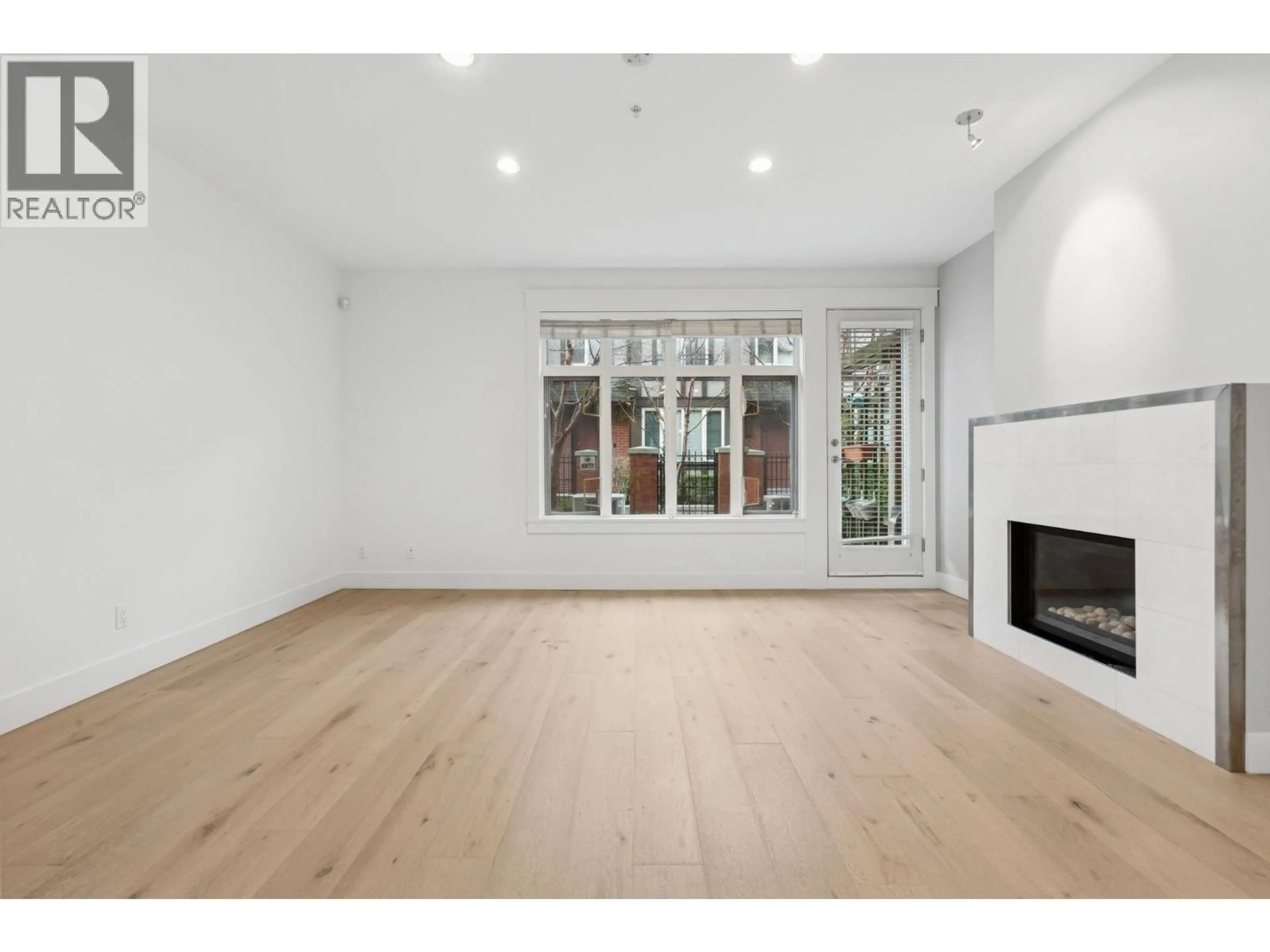 A pic of a room for 5961 OAK STREET, Vancouver British Columbia V6M2W1