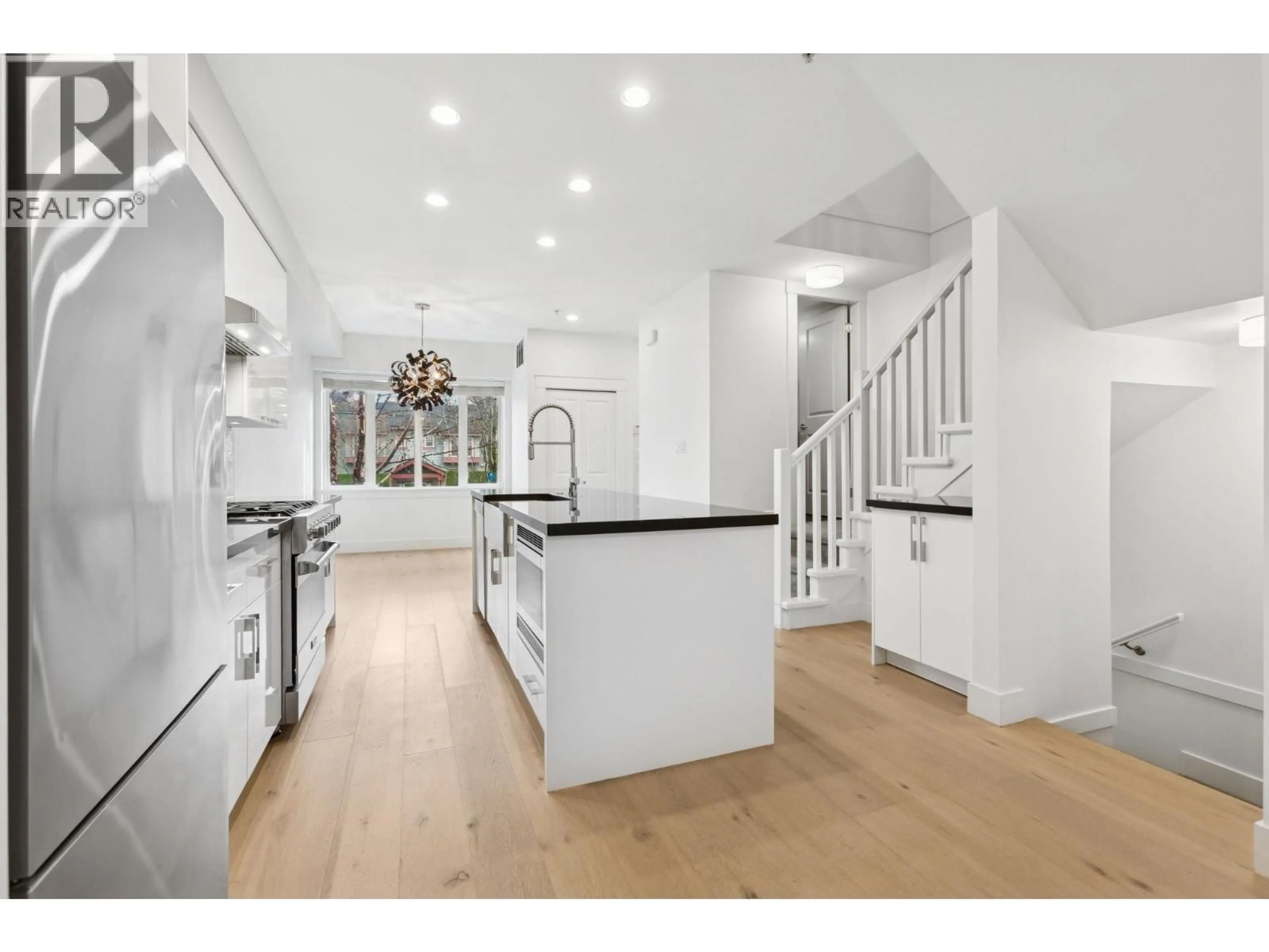 Open concept kitchen, unknown for 5961 OAK STREET, Vancouver British Columbia V6M2W1