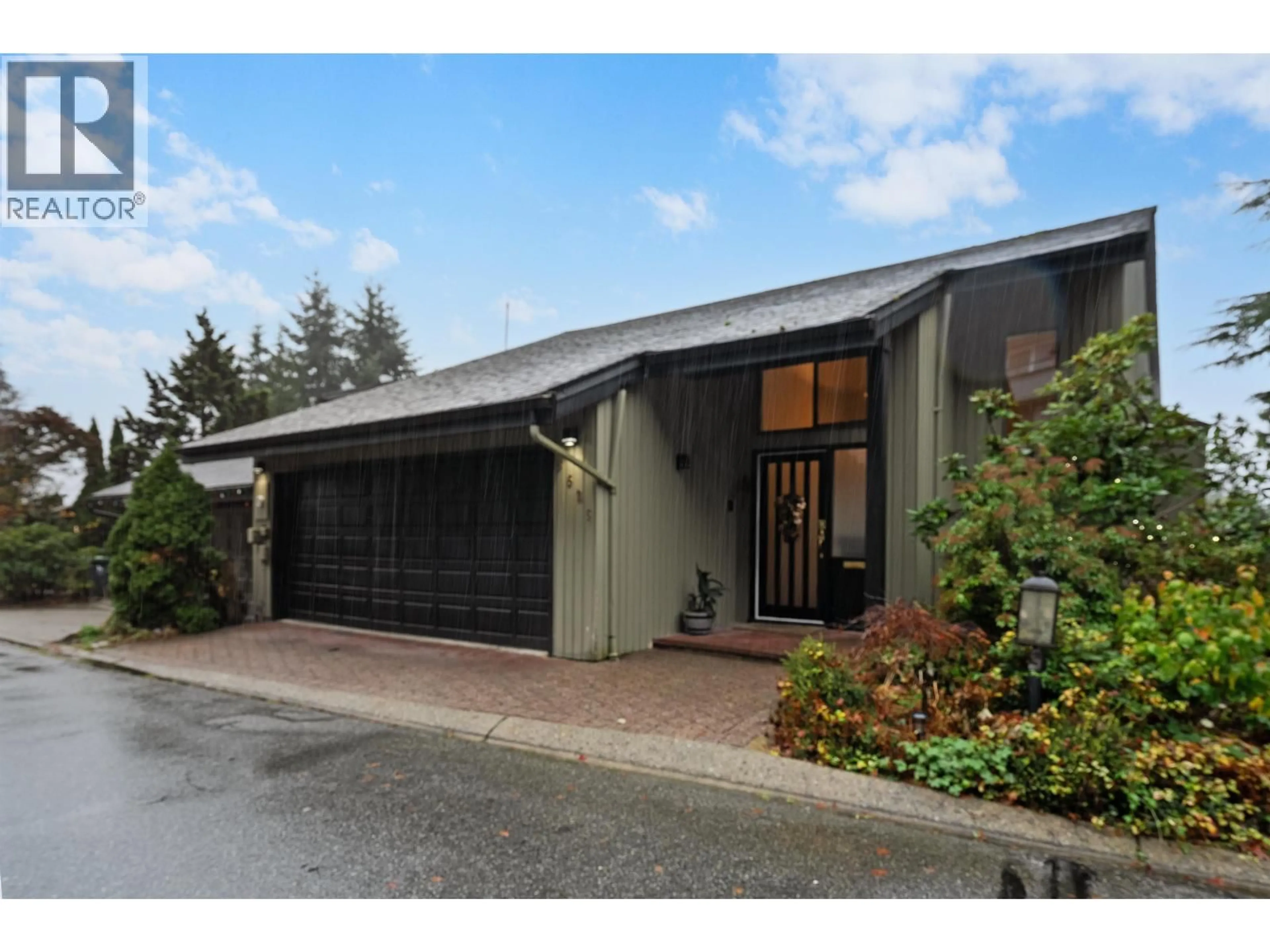 Unknown for 5625 EAGLE COURT, North Vancouver British Columbia V7R4V5