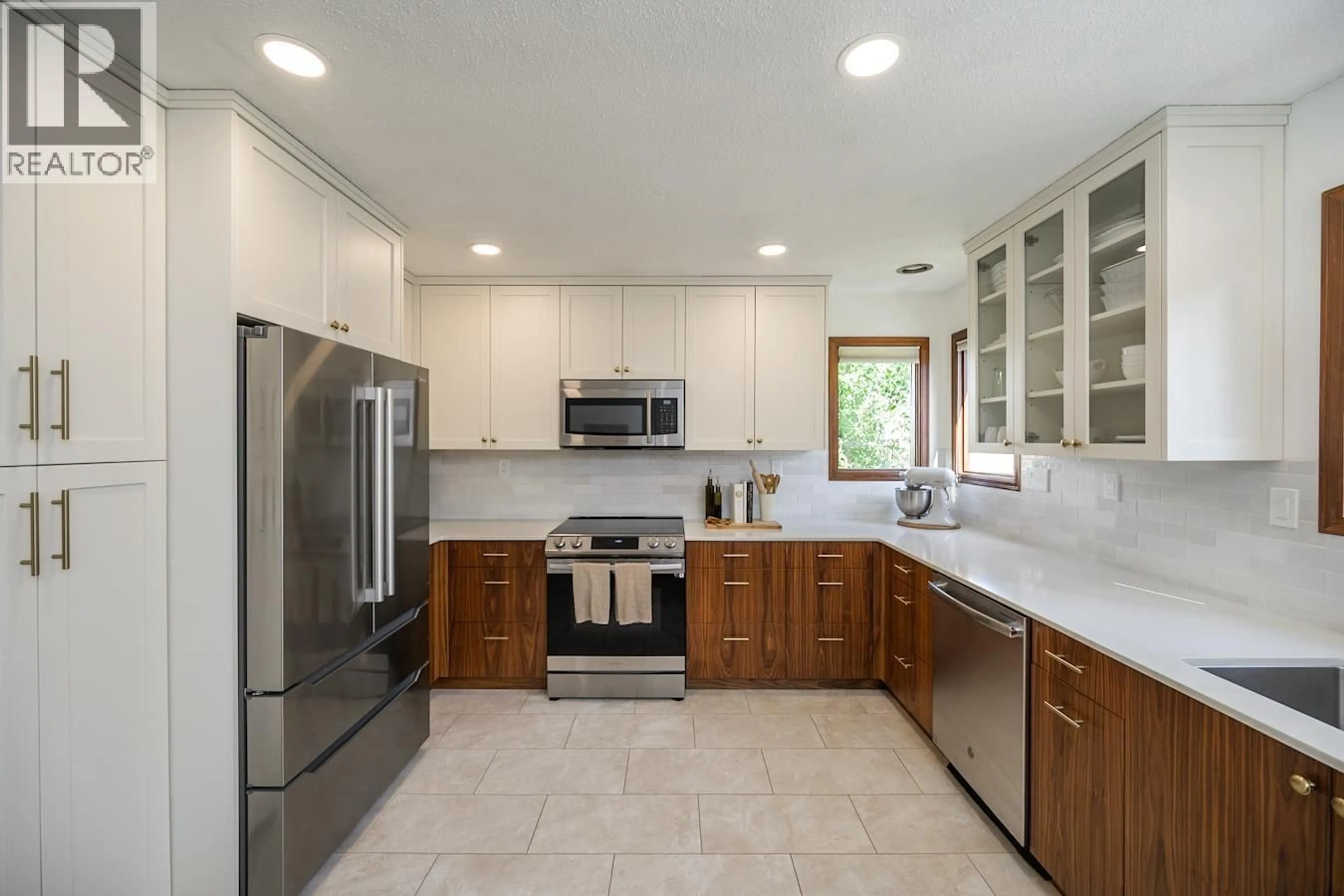 Unknown for 5620 MCGRATH PLACE, Prince George British Columbia V2N3S8