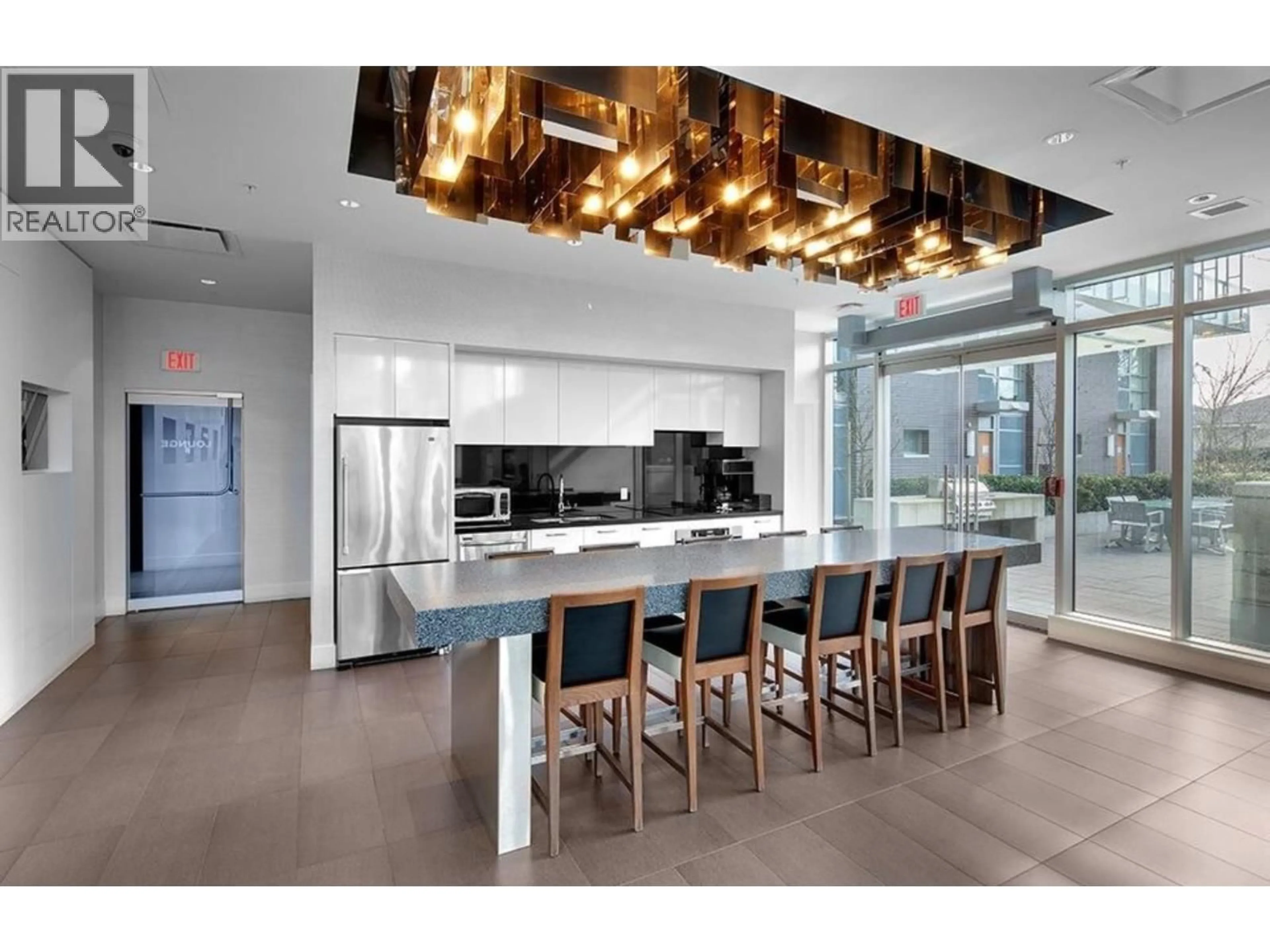 Unknown for 6335 SILVER AVENUE, Burnaby British Columbia V5H0C3