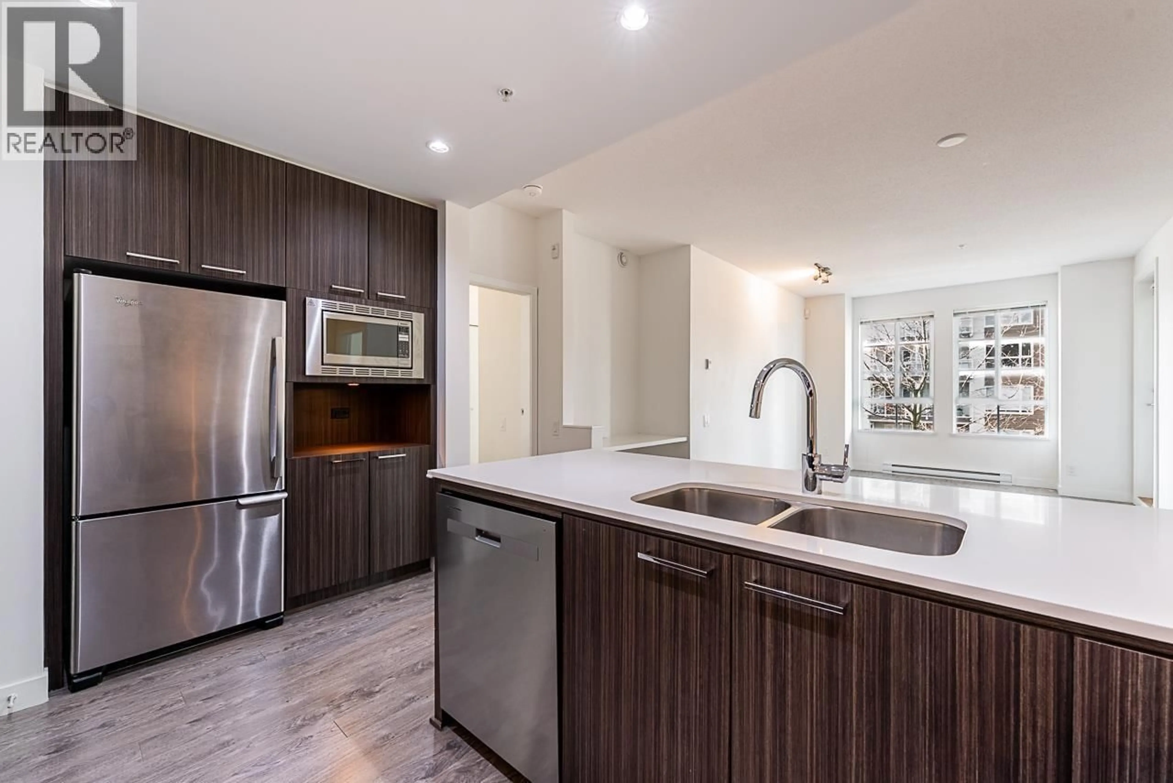 Open concept kitchen, unknown for 303 - 545 FOSTER AVENUE, Coquitlam British Columbia V3J0B3