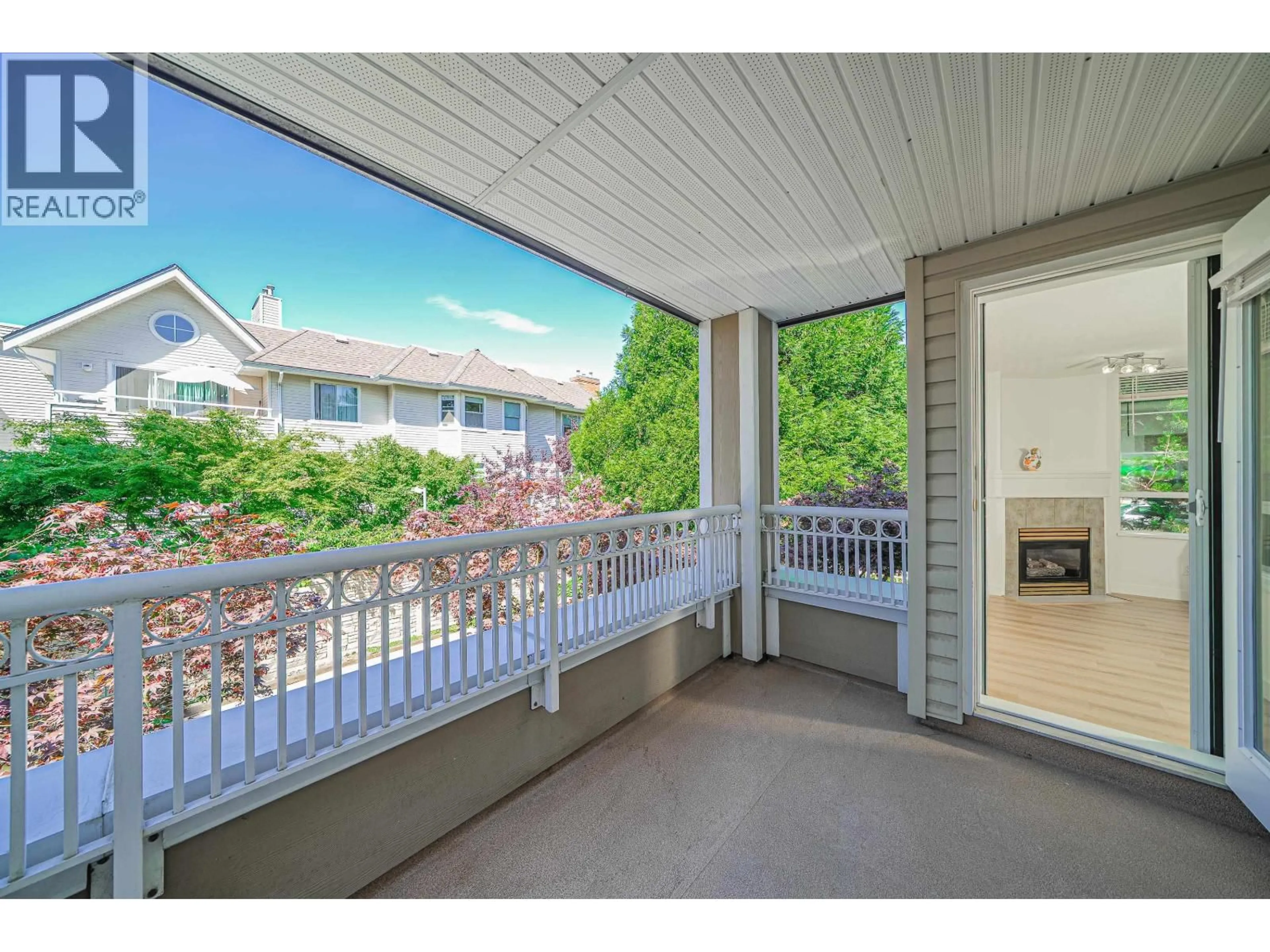 Patio, unknown for 211 - 7117 ANTRIM AVENUE, Burnaby British Columbia V5J5K1