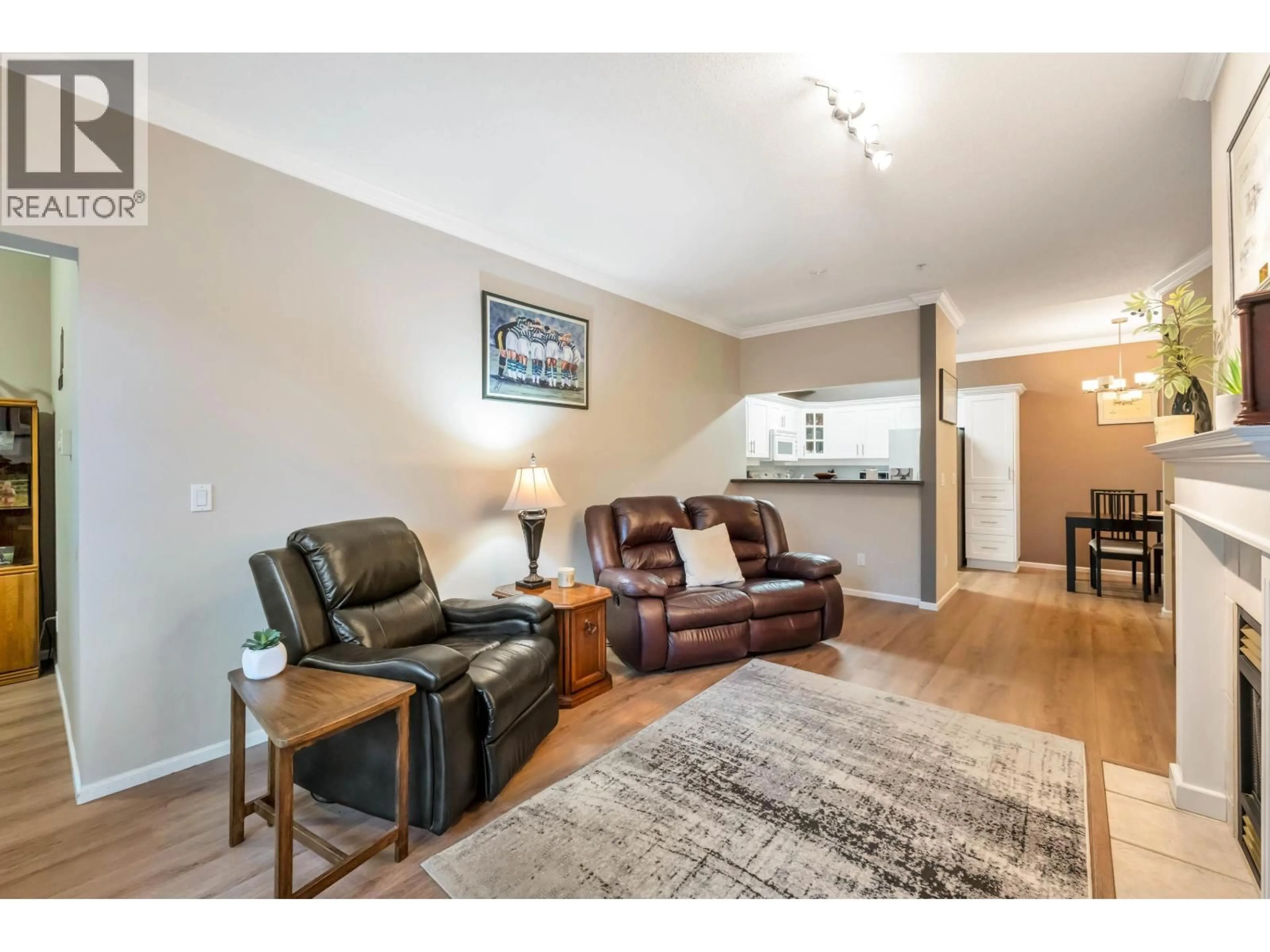 Living room with furniture, unknown for 202 - 4745 54A STREET, Delta British Columbia V4K2Z9