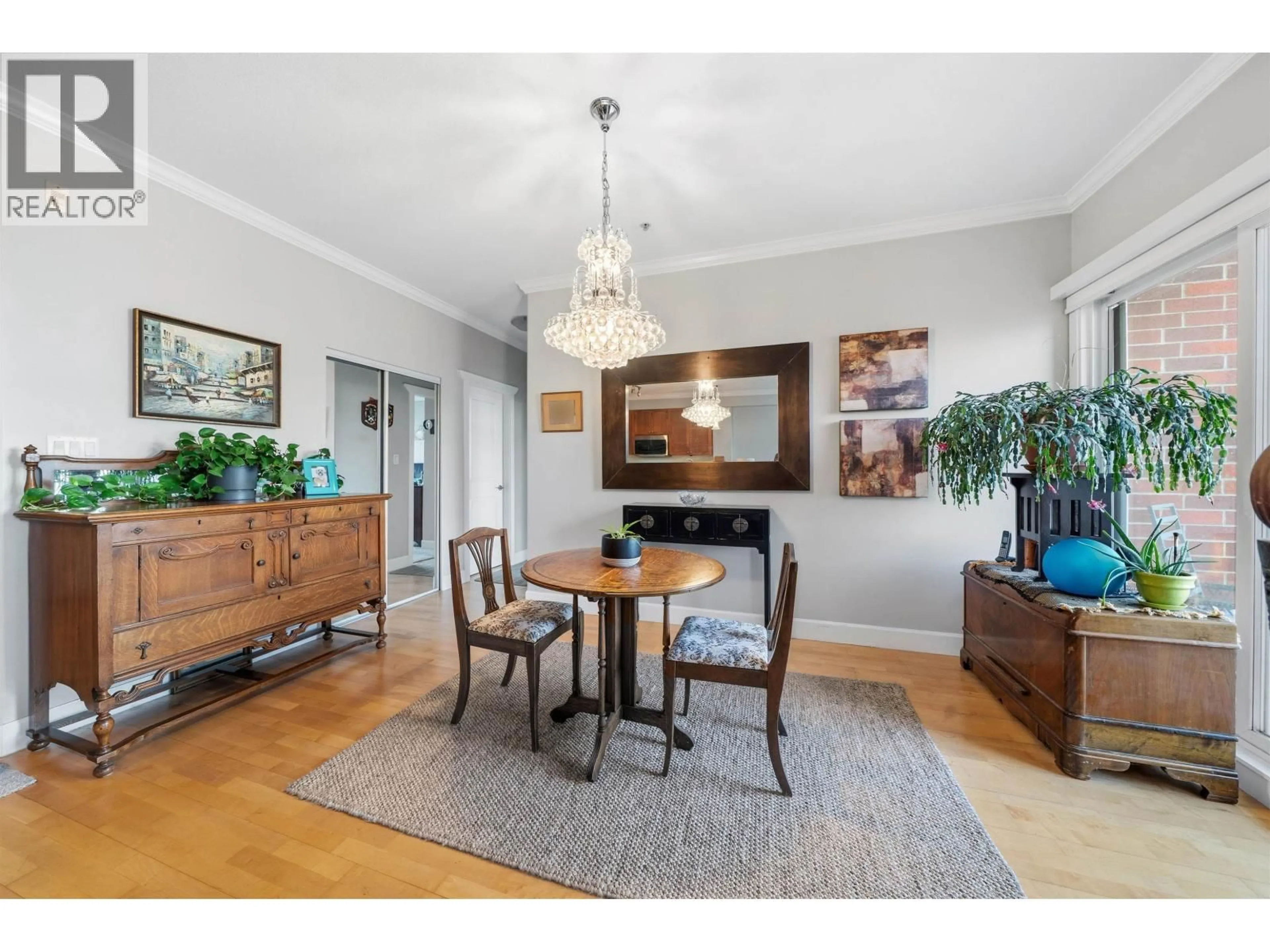 Dining room, wood/laminate floor for 318 - 4280 MONCTON STREET, Richmond British Columbia V7E6T4