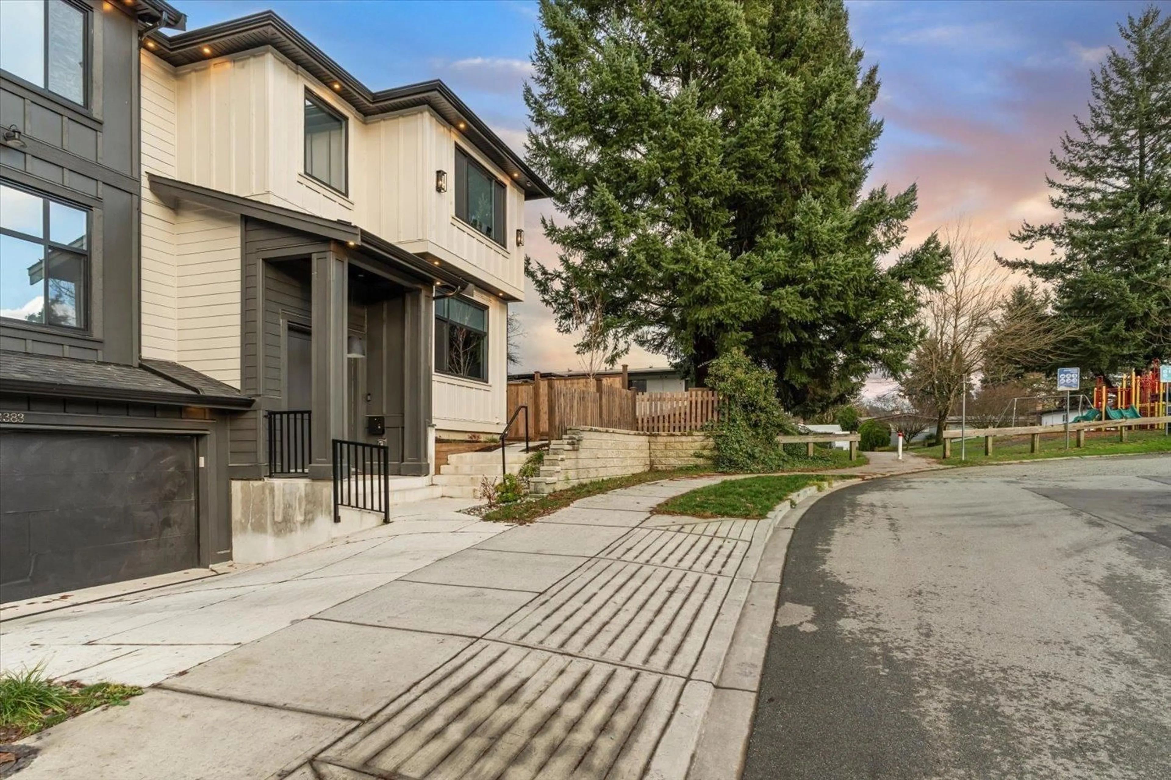 Unknown for 33383 SILVERTREE COURT, Abbotsford British Columbia V2S3K5