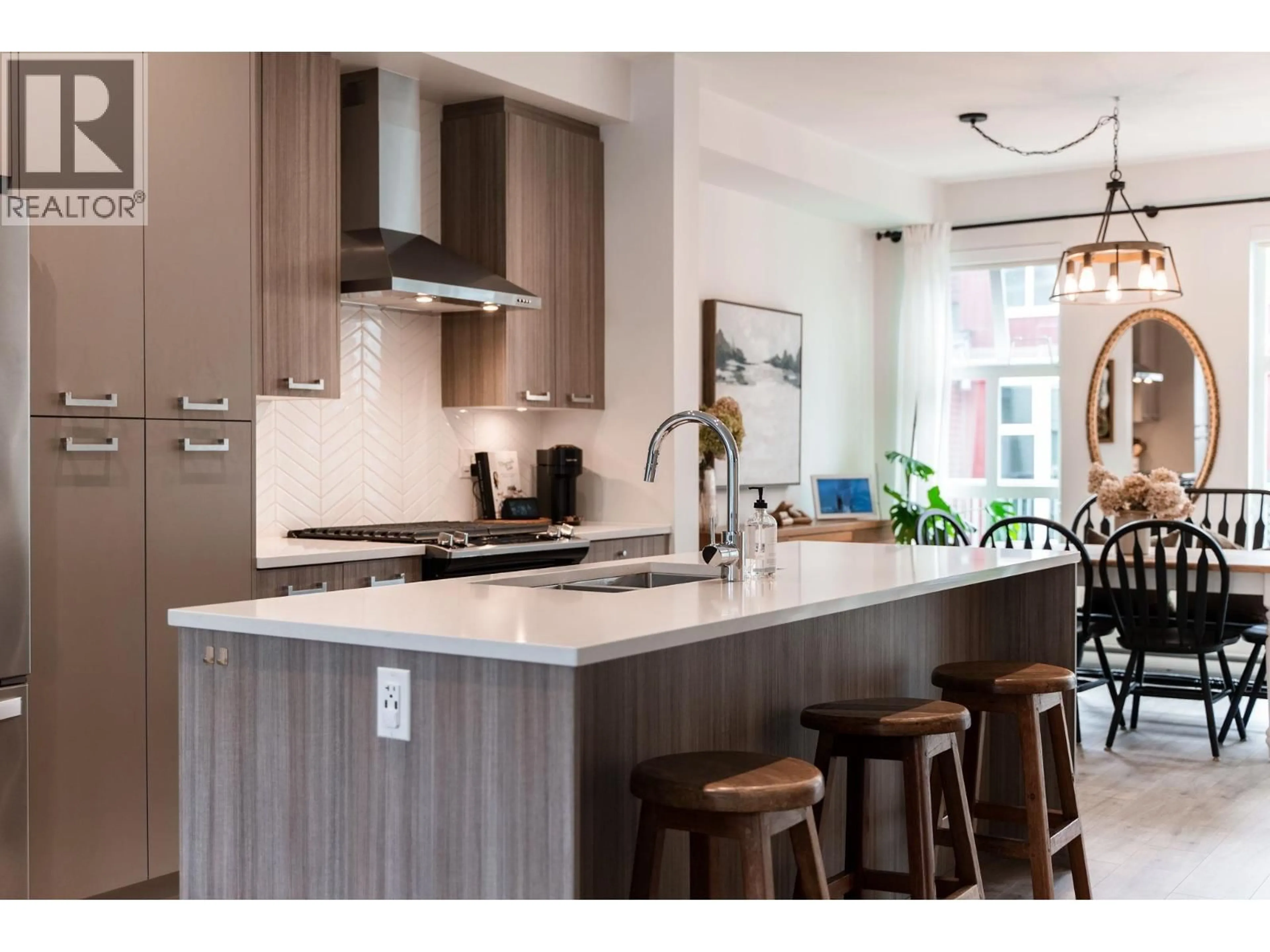 Contemporary kitchen, unknown for 99 - 24076 112 AVENUE, Maple Ridge British Columbia V2W0K2