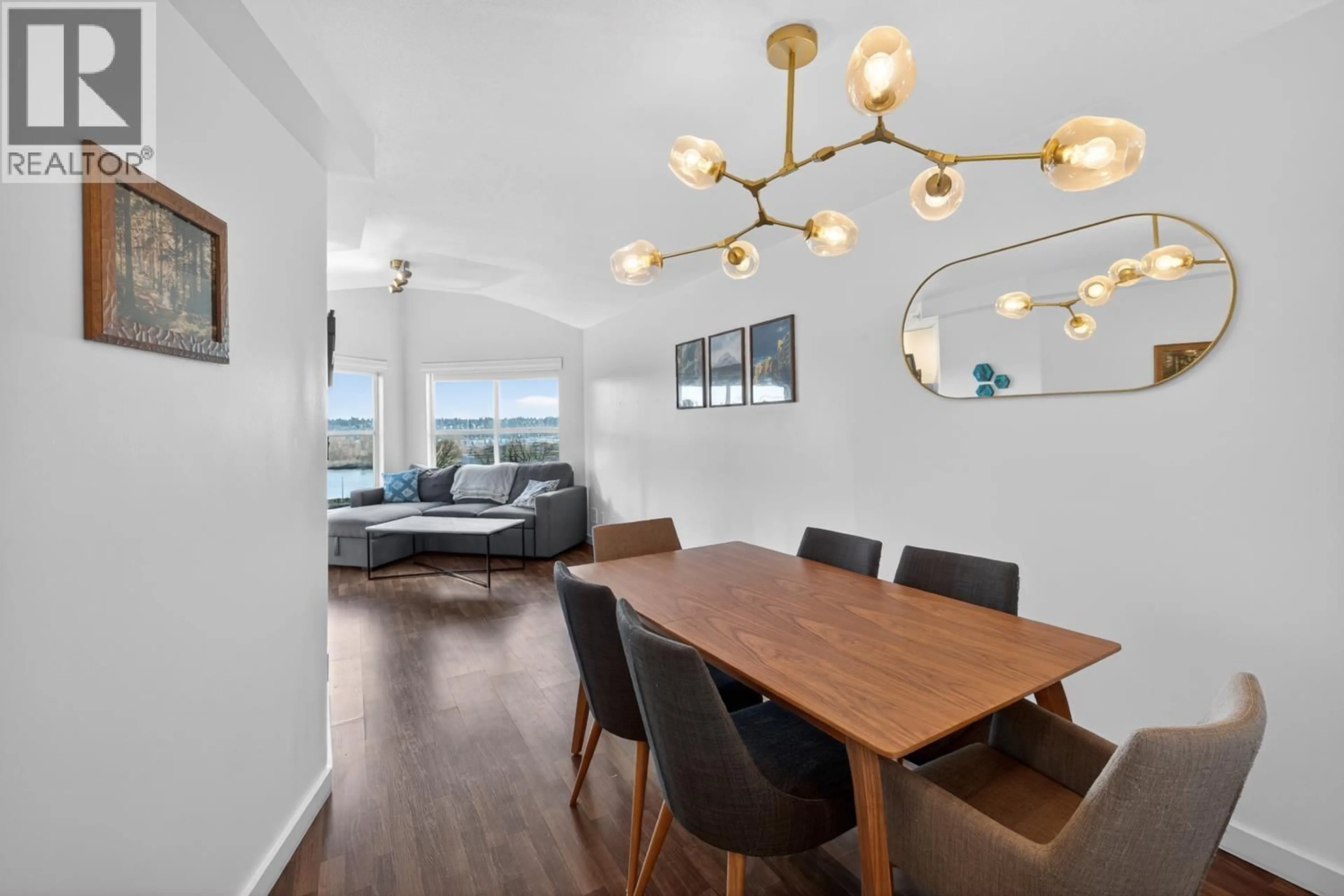 Dining room, wood/laminate floor for 401 - 509 CARNARVON STREET, New Westminster British Columbia V3L5S4