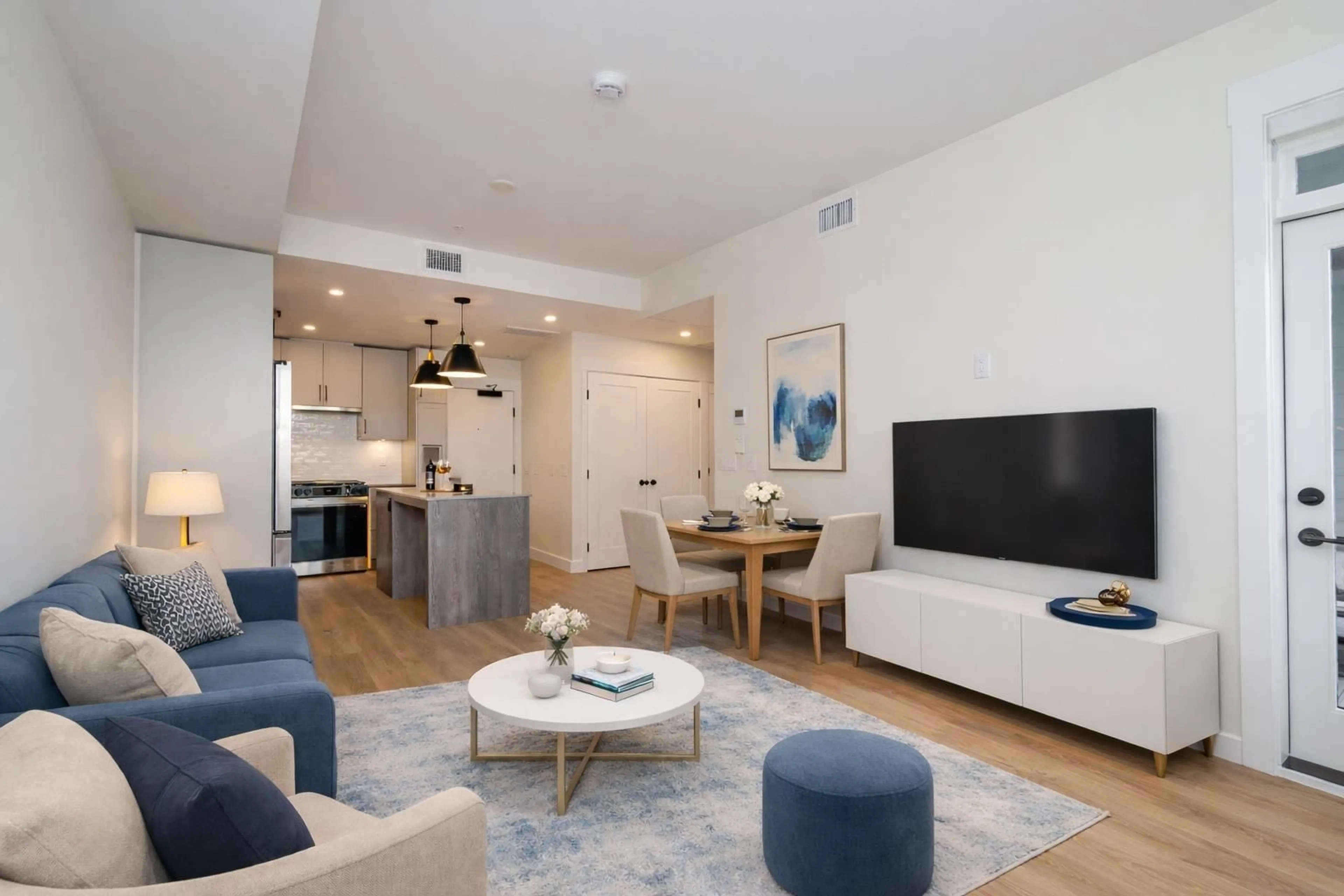 Living room with furniture, unknown for B202 - 27215 ALDERGROVE TOWN CENTRE DRIVE, Langley British Columbia V4W0E3