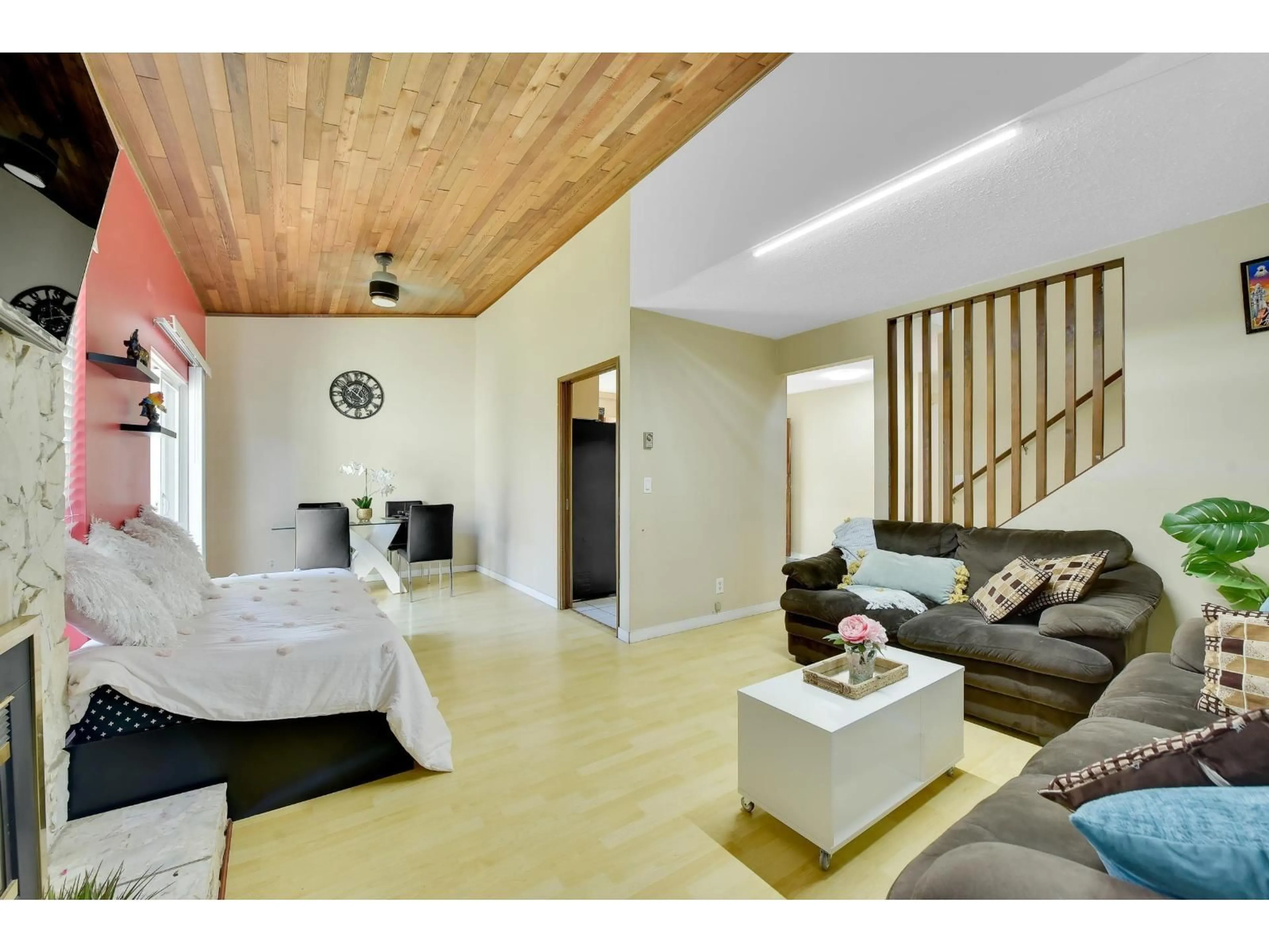 Living room with furniture, unknown for 7390 129 STREET, Surrey British Columbia V3W7B8