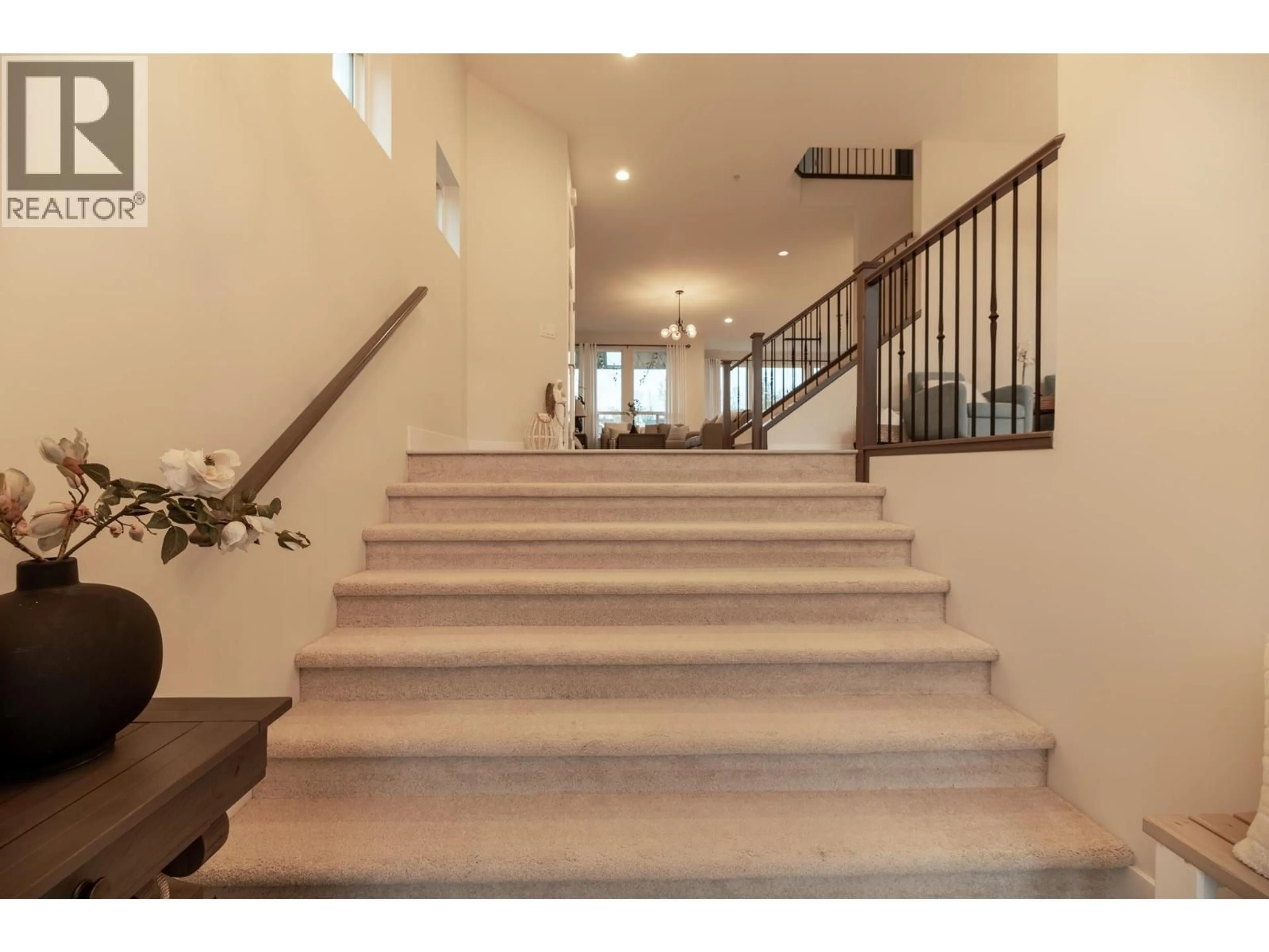 Indoor foyer for 23855 103A, Maple Ridge British Columbia V2W1G3