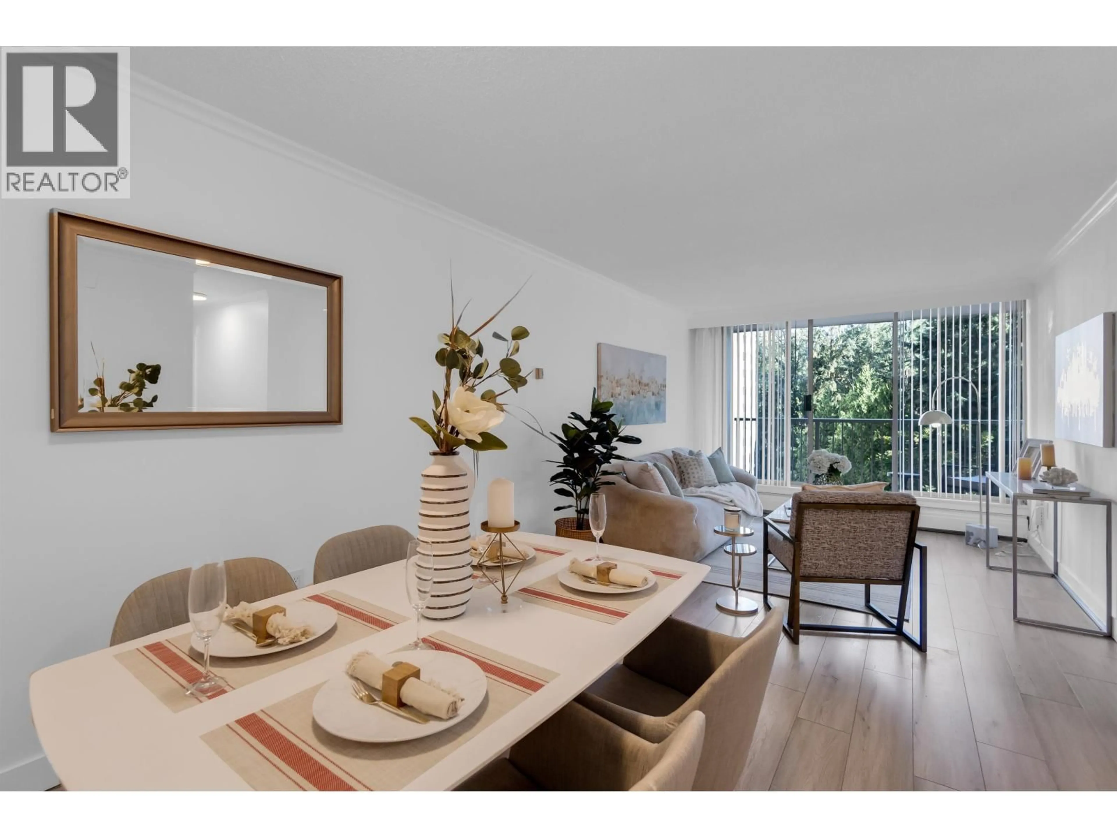 Dining room, wood/laminate floor for 807 - 2004 FULLERTON AVENUE, North Vancouver British Columbia V7P3G8