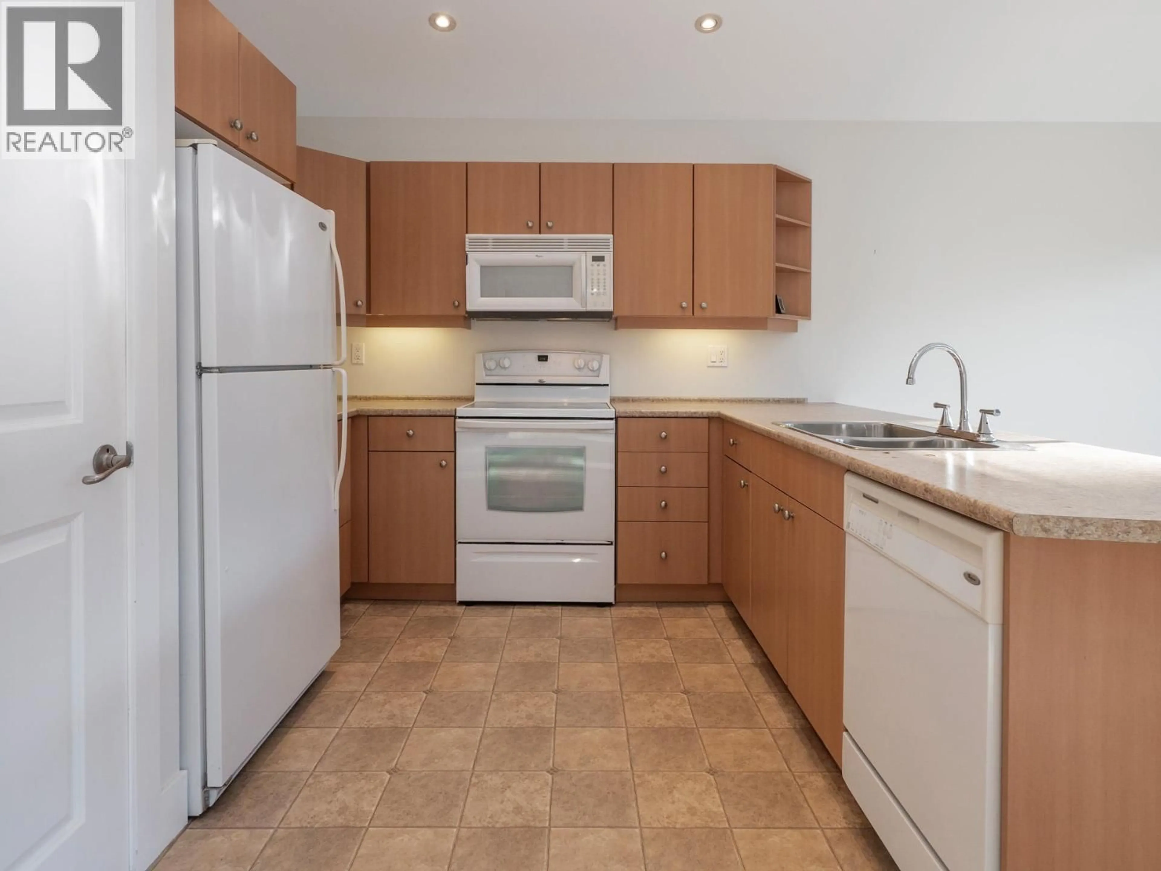 Standard kitchen, unknown for 28 - 12710 LAGOON ROAD, Pender Harbour British Columbia V0N2H1