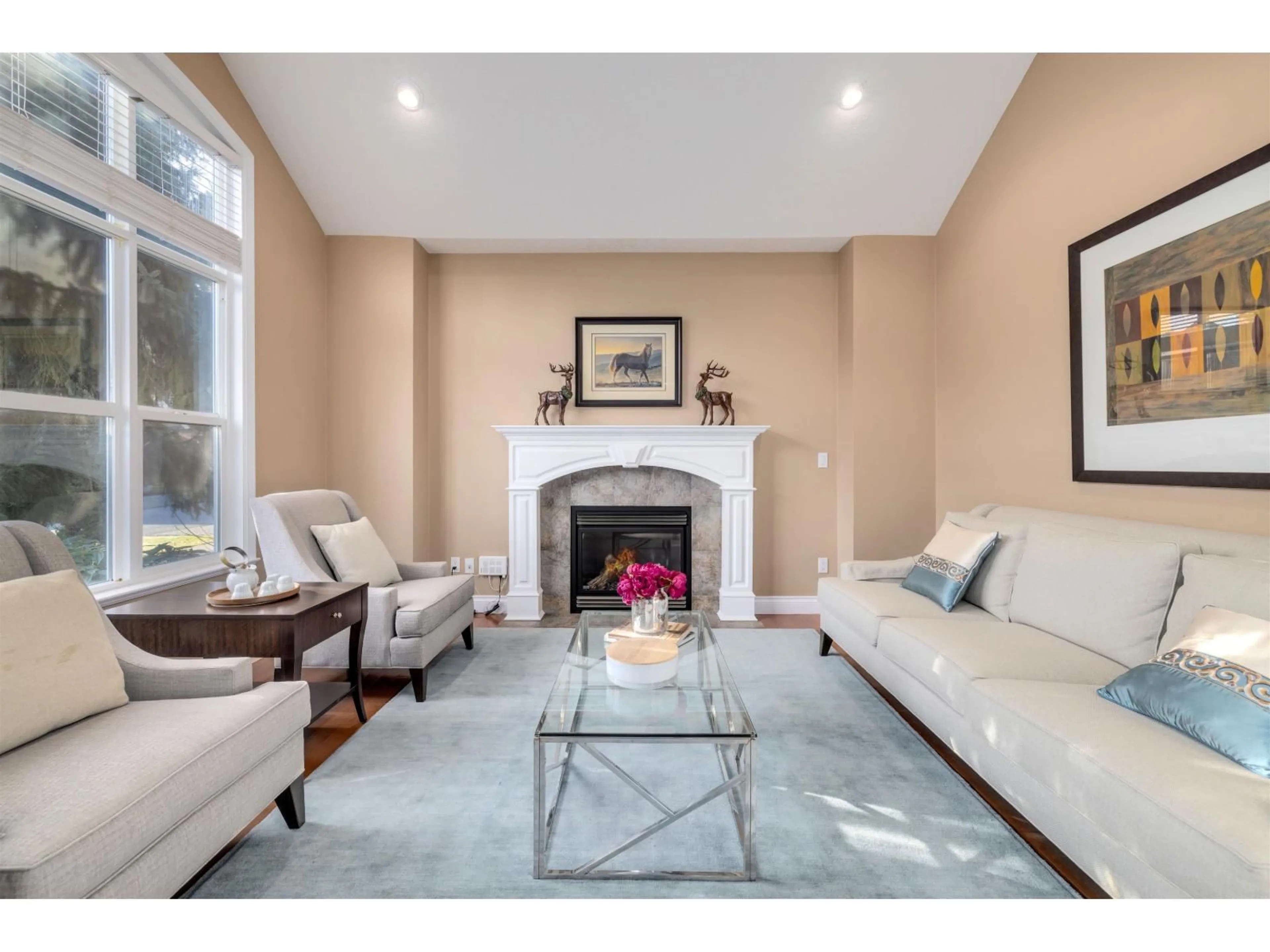 Living room with furniture, unknown for 14185 33 AVENUE, Surrey British Columbia V4P3M1