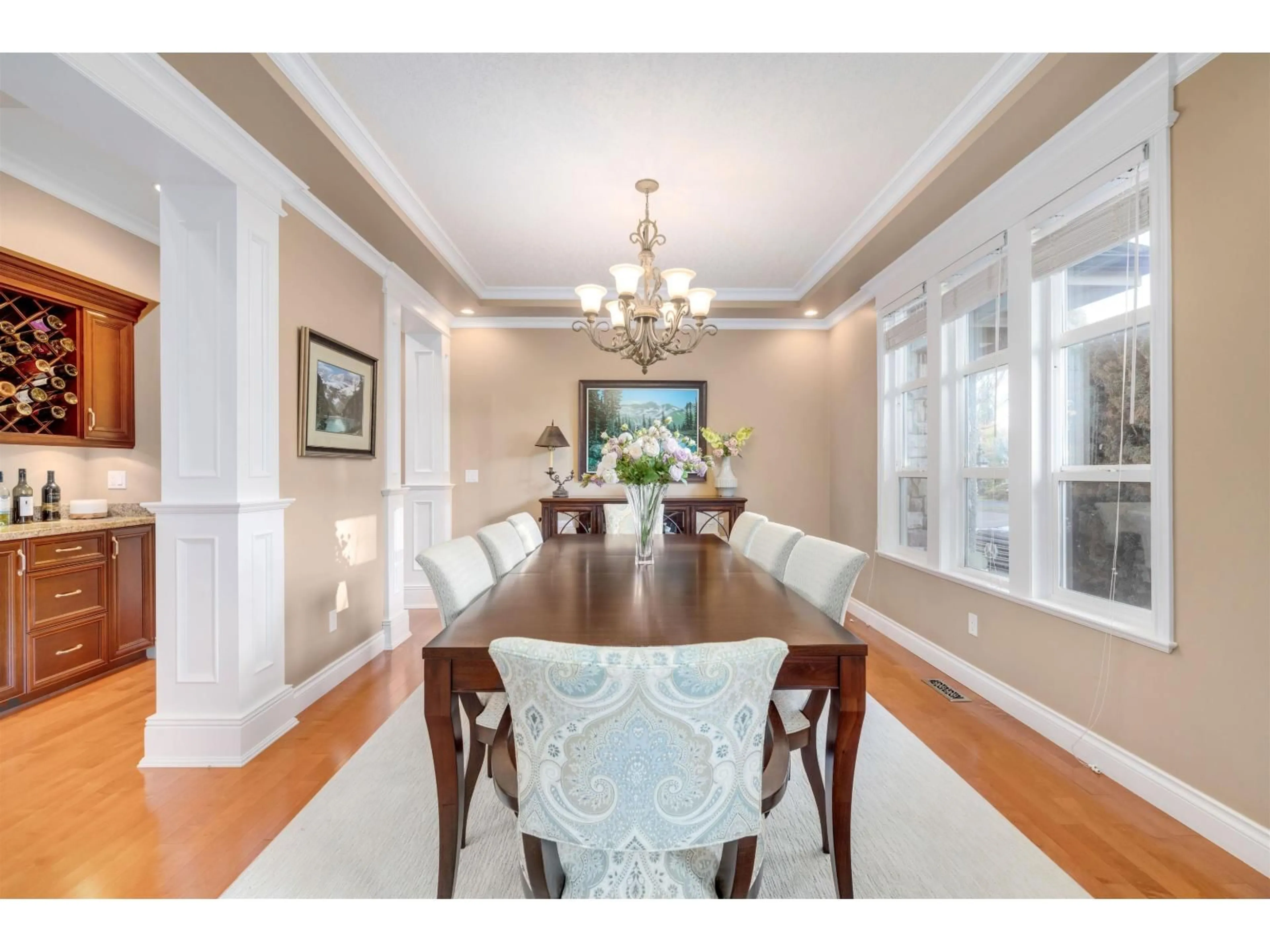 Dining room, wood/laminate floor for 14185 33 AVENUE, Surrey British Columbia V4P3M1