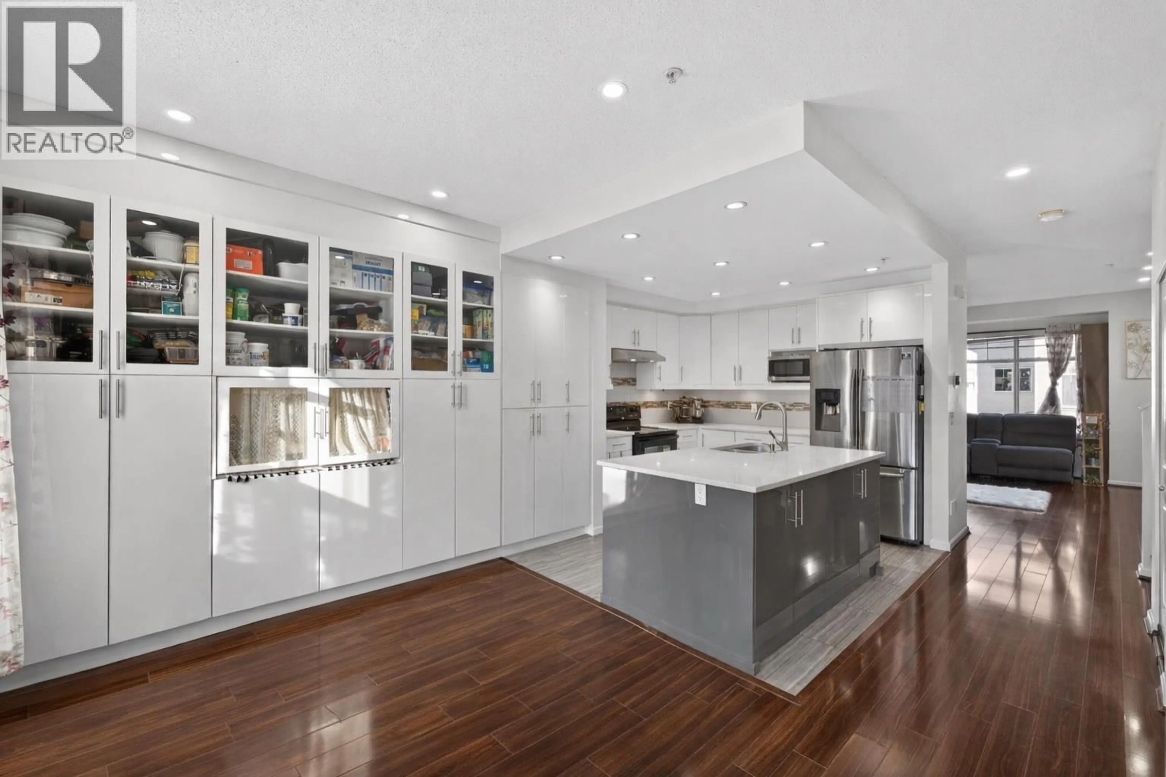 Open concept kitchen, unknown for 57 - 1010 EWEN AVENUE, New Westminster British Columbia V3M5C9